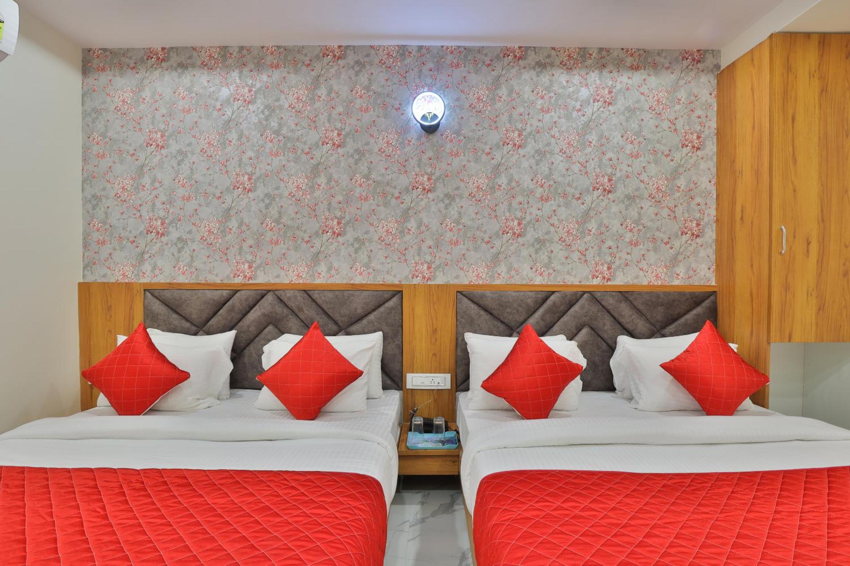 Quadruple Room - Photo 6