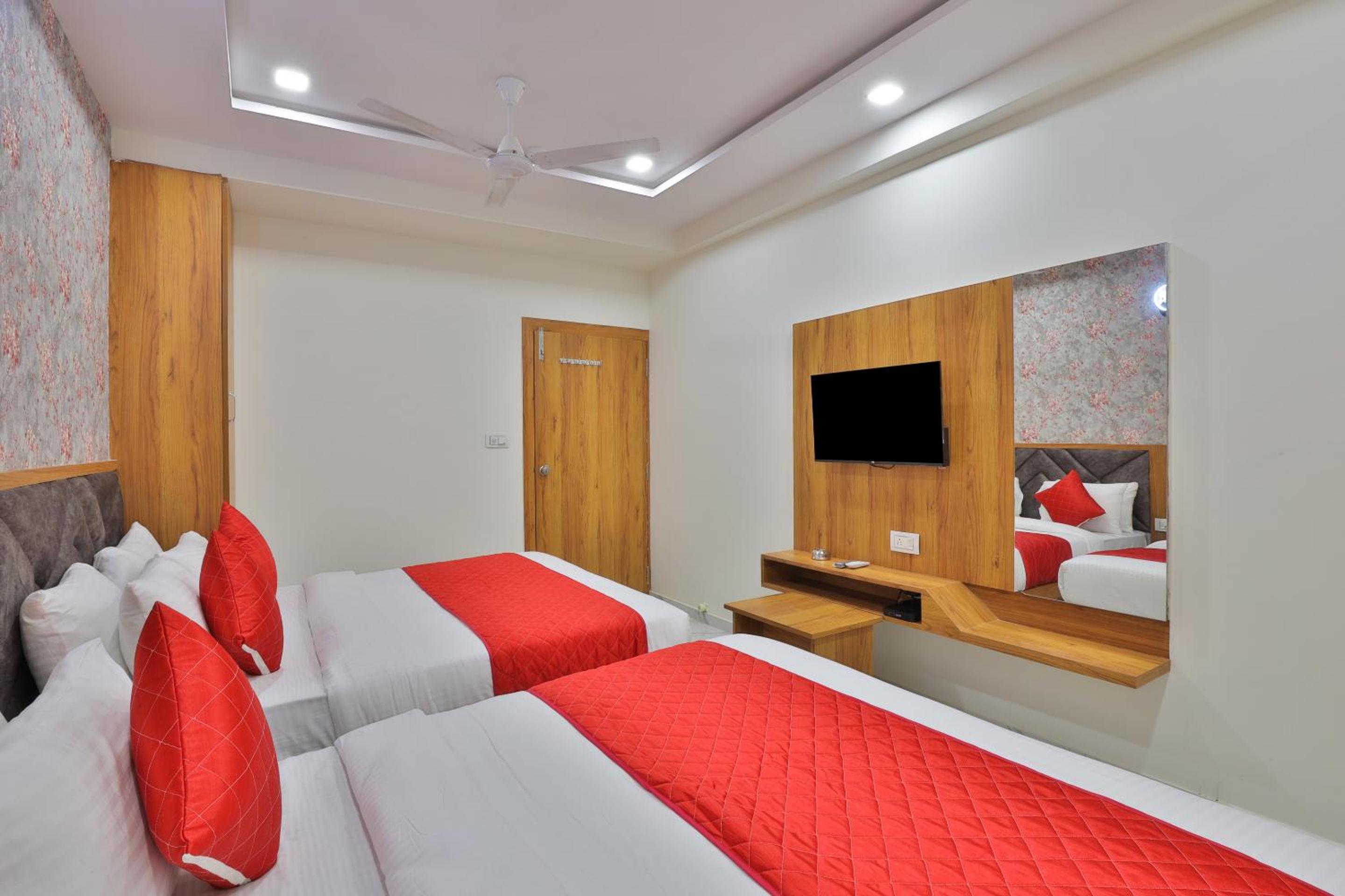 Quadruple Room - Photo 2