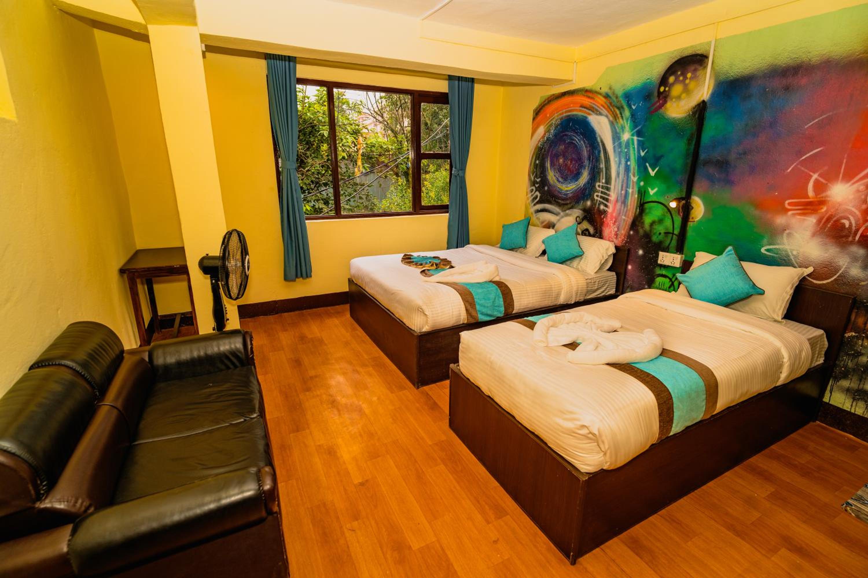 Budget Double Room photo 3