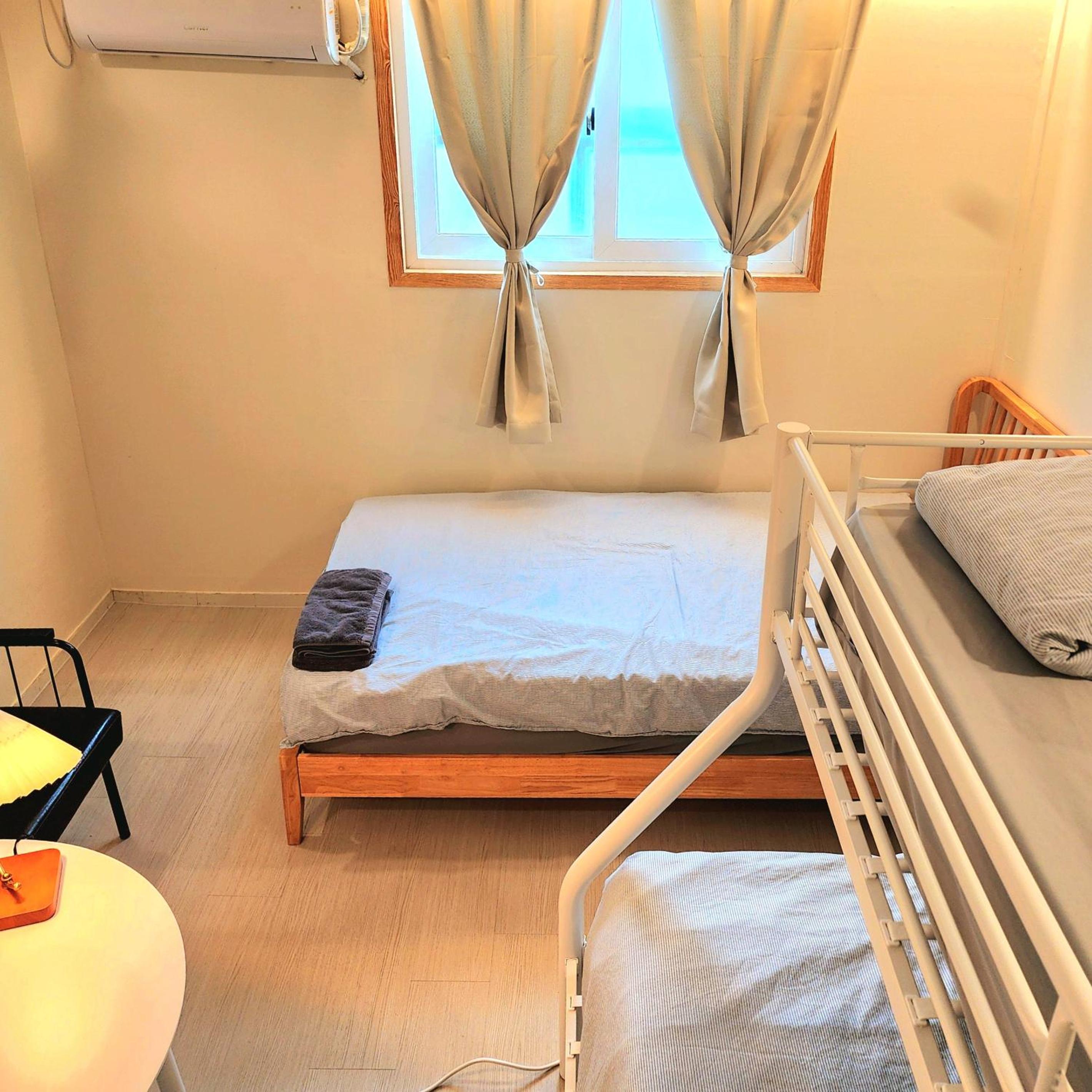 Standard Family Room - Photo 2