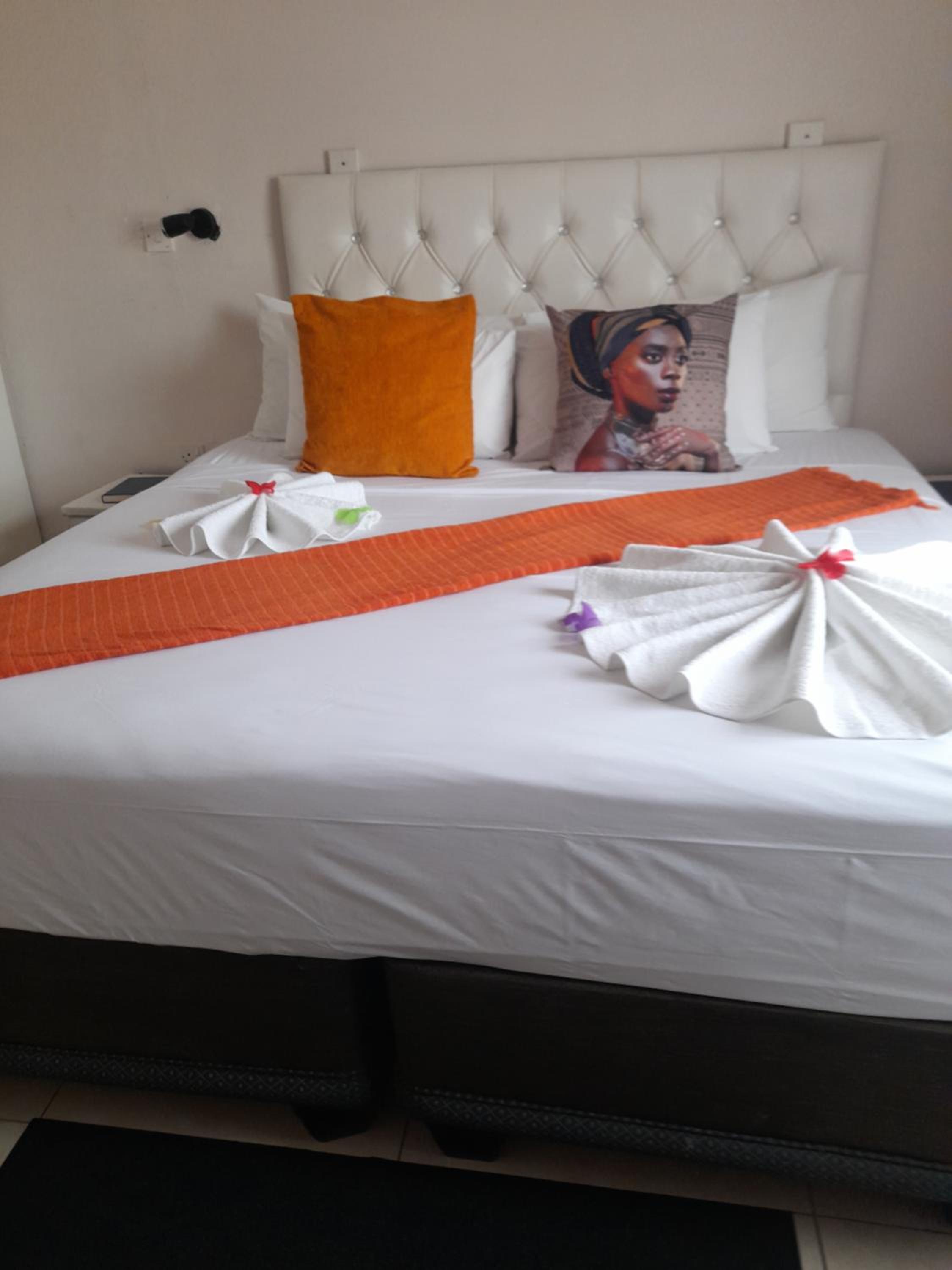 Deluxe King Room photo 2
