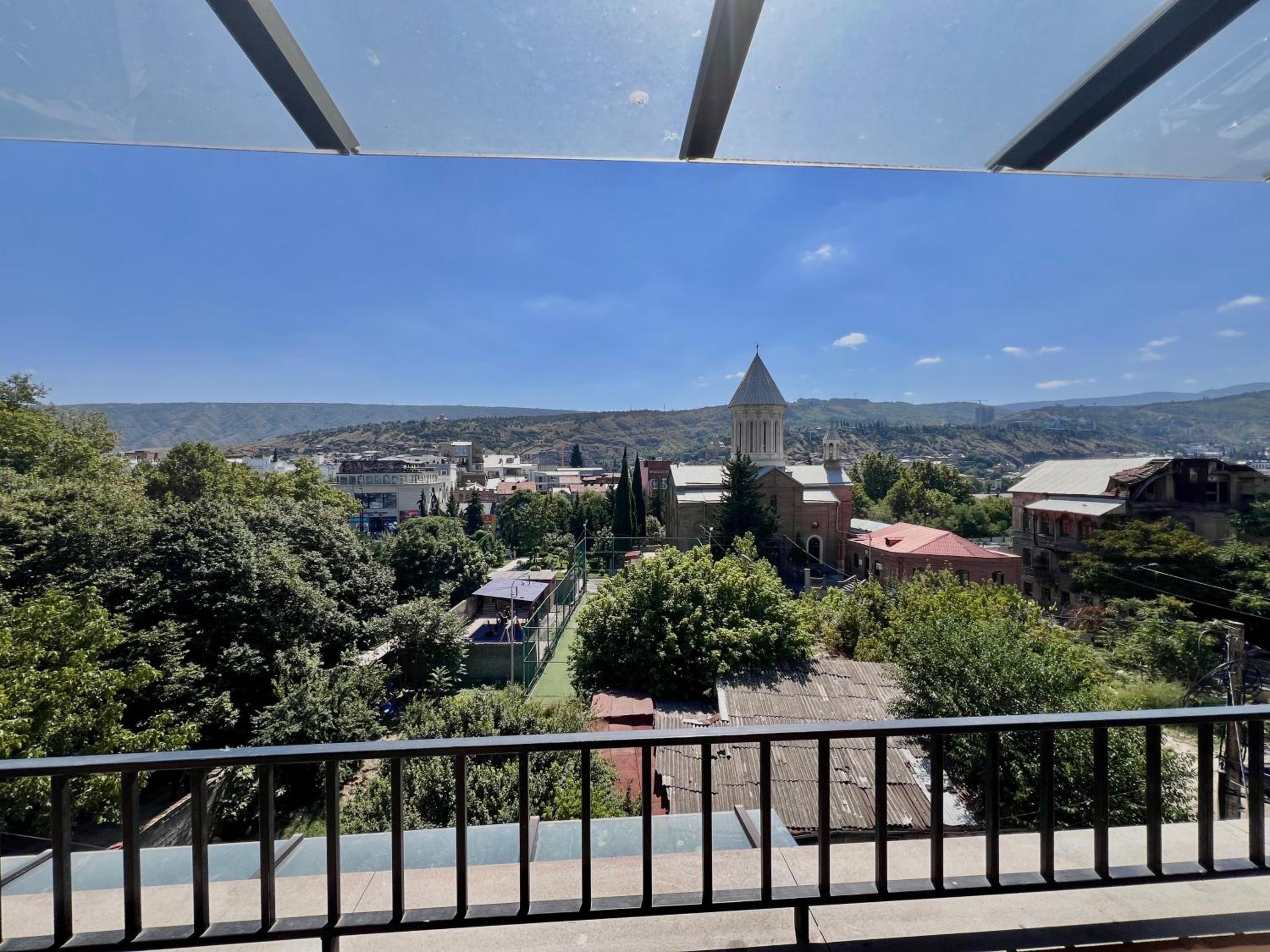 Deluxe Room with Balcony photo 1