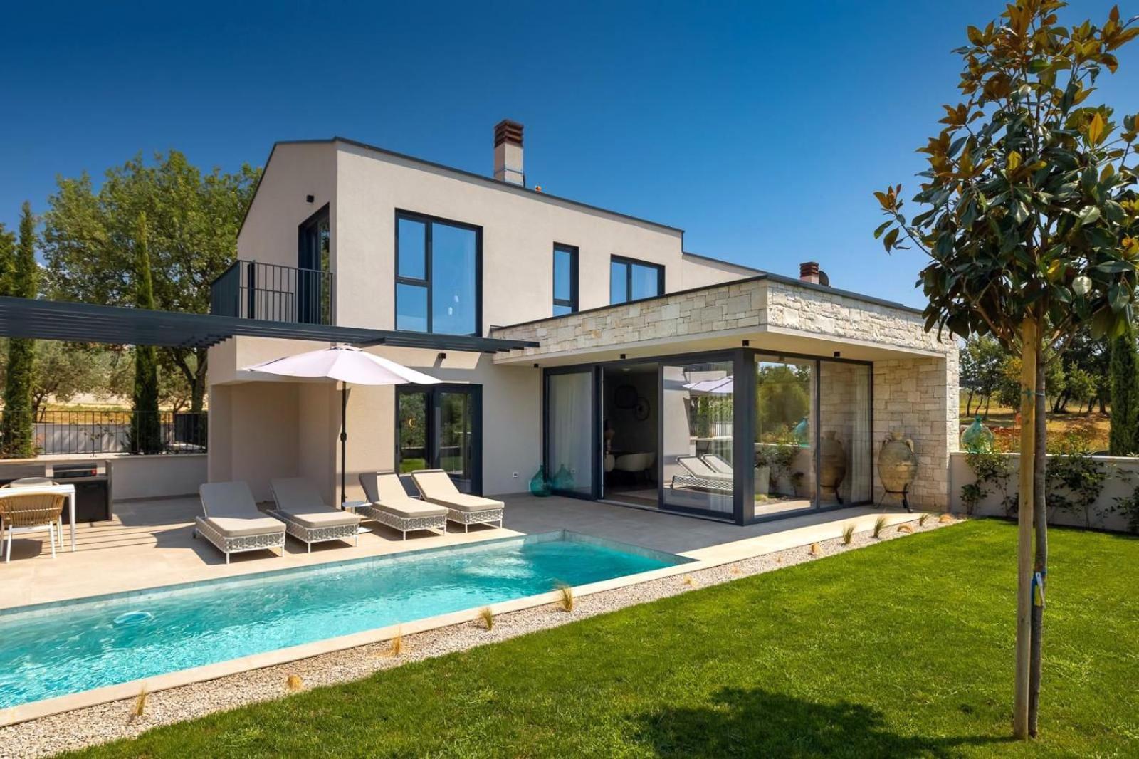 Villa with Private Pool photo 2