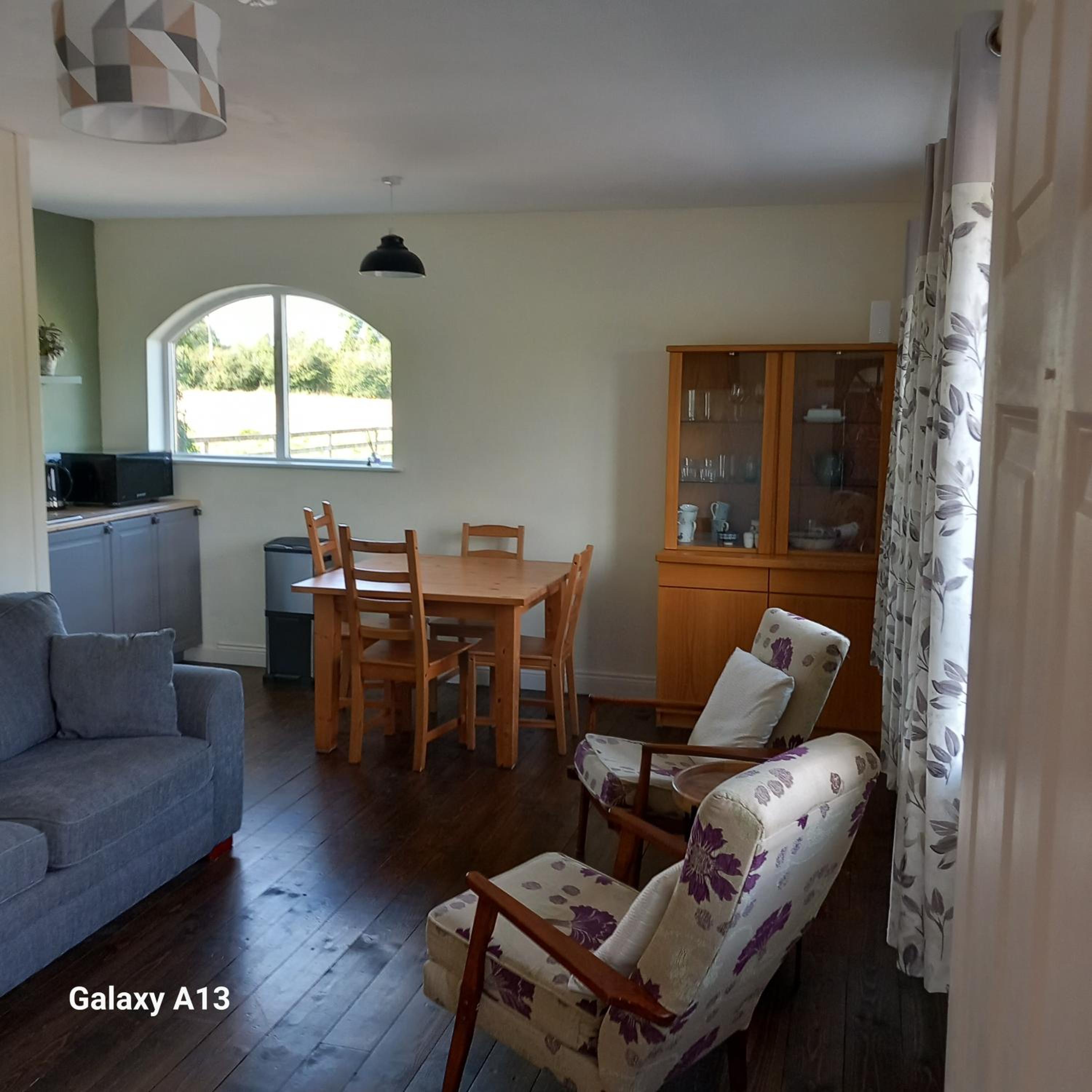 One-Bedroom Cottage - Photo 7