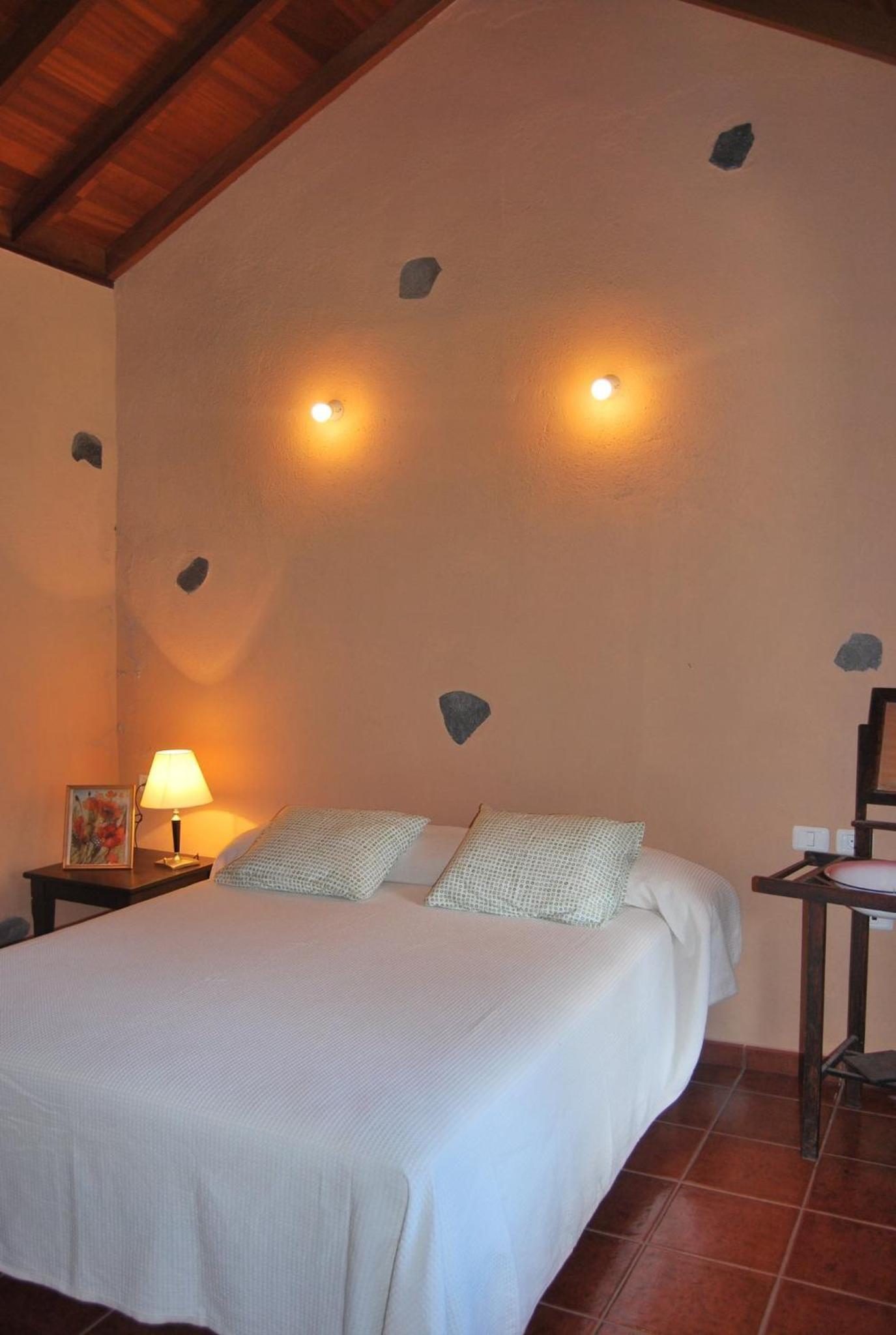 Superior One-Bedroom Cottage (2 Adults) photo 3