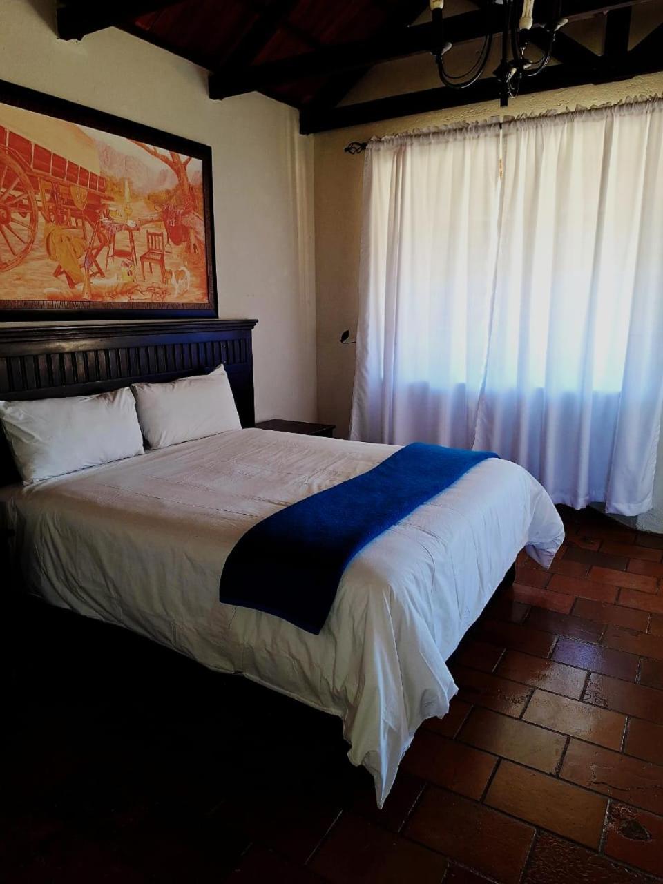 Double Room with Lake View - Photo 1