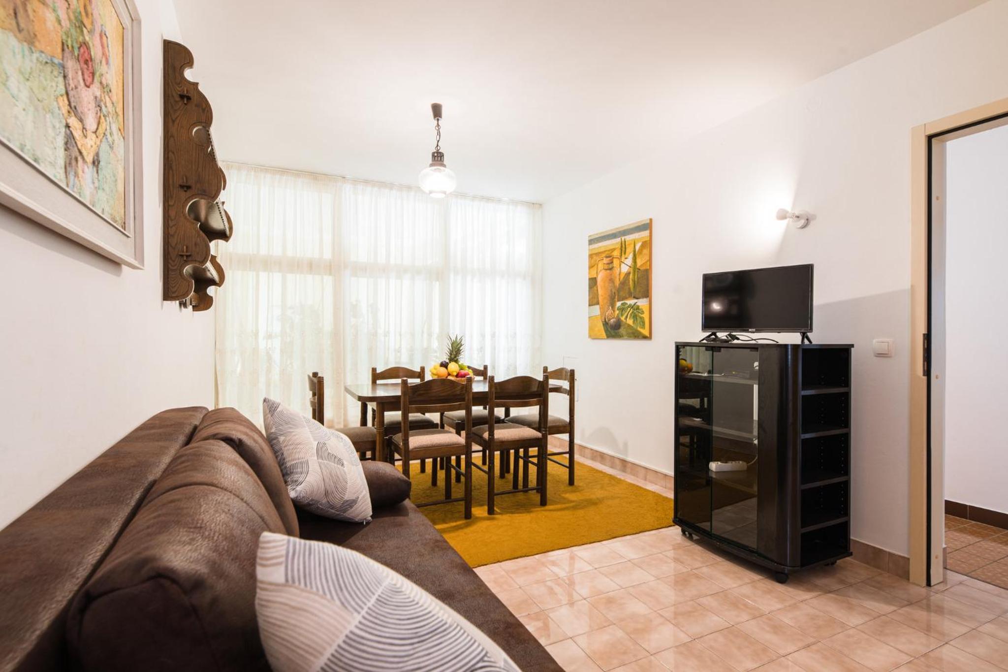 Apartment - Ground Floor photo 2