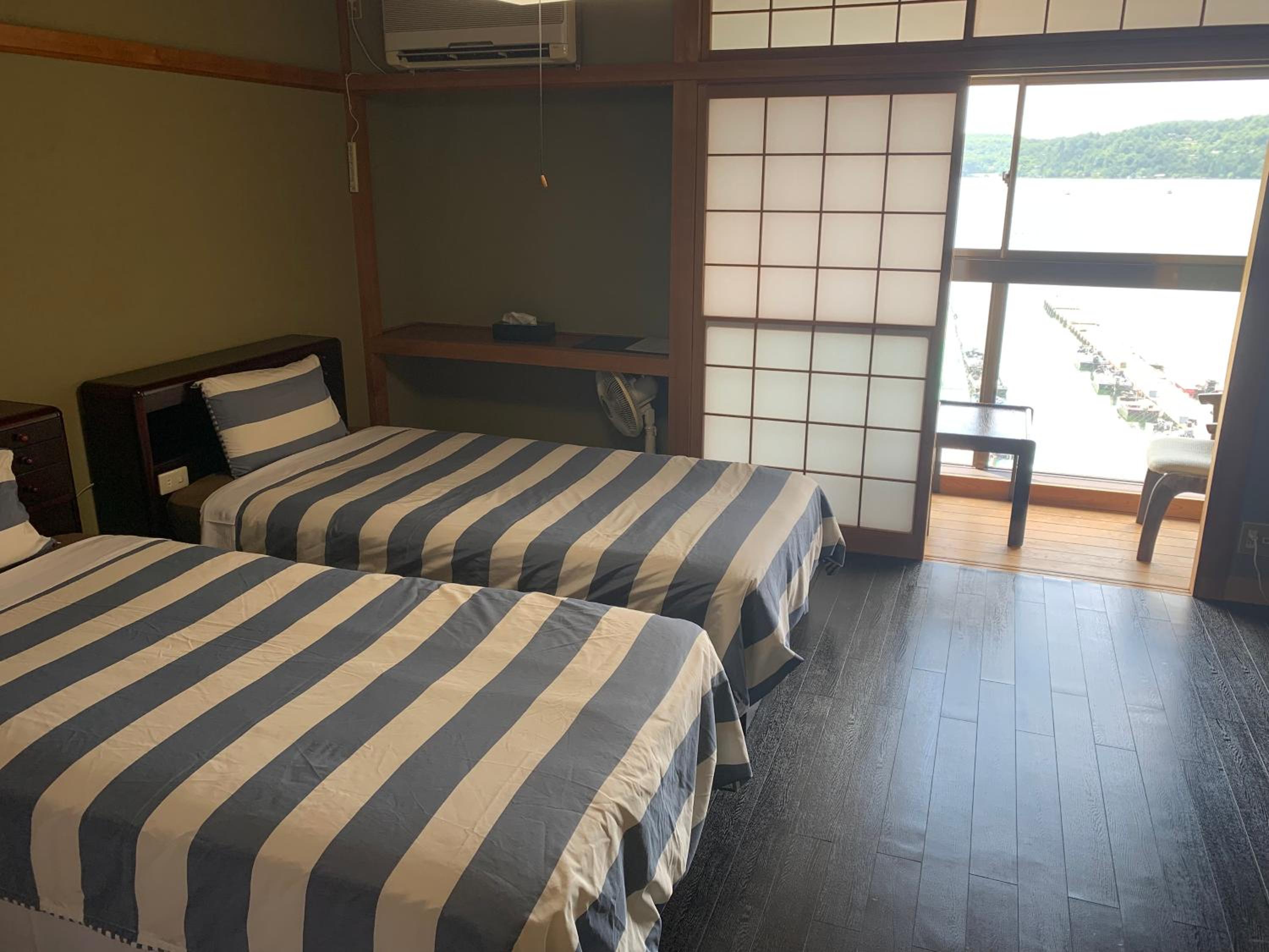 Twin Room with Lake View