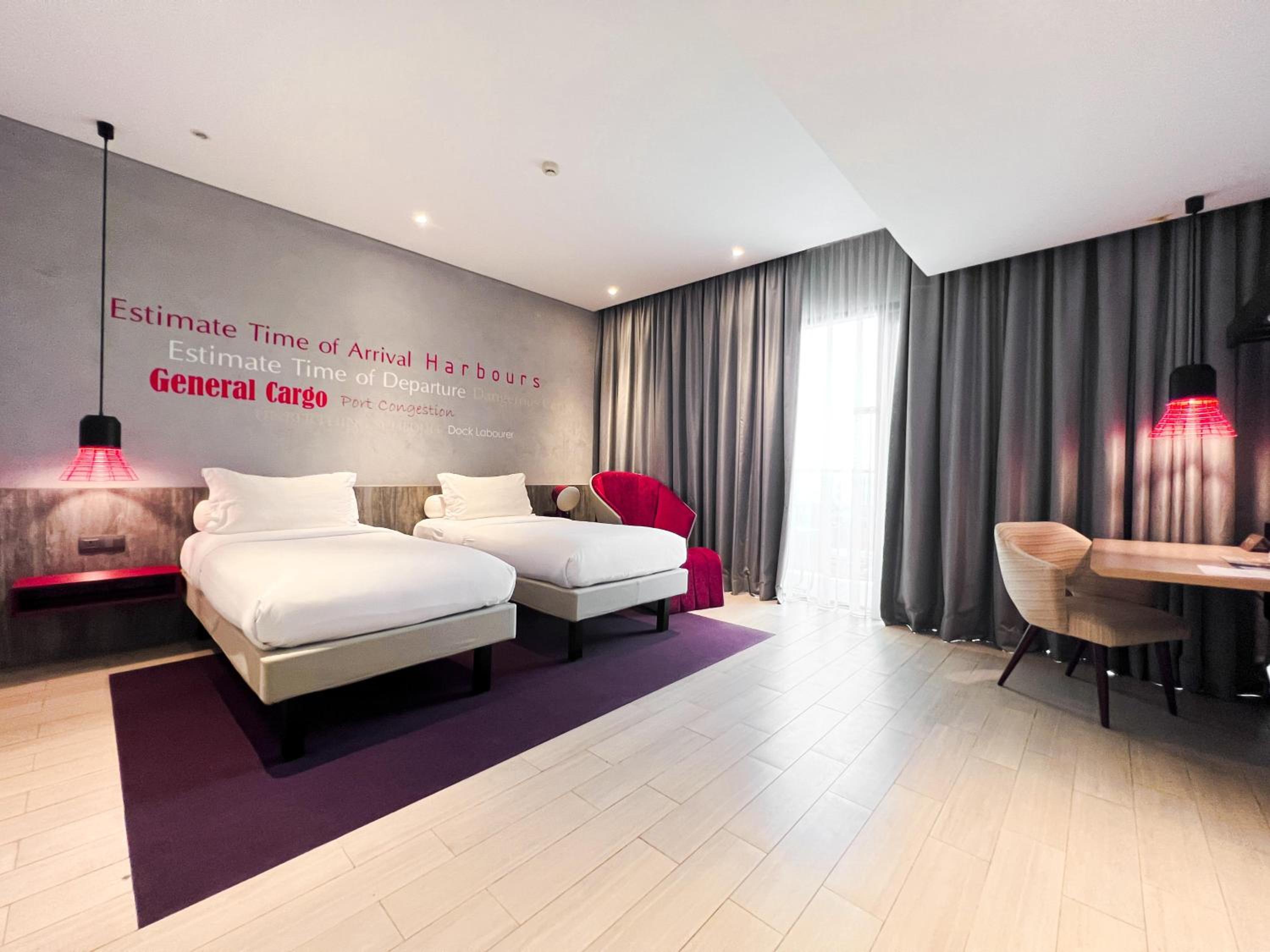 Deluxe Twin Room