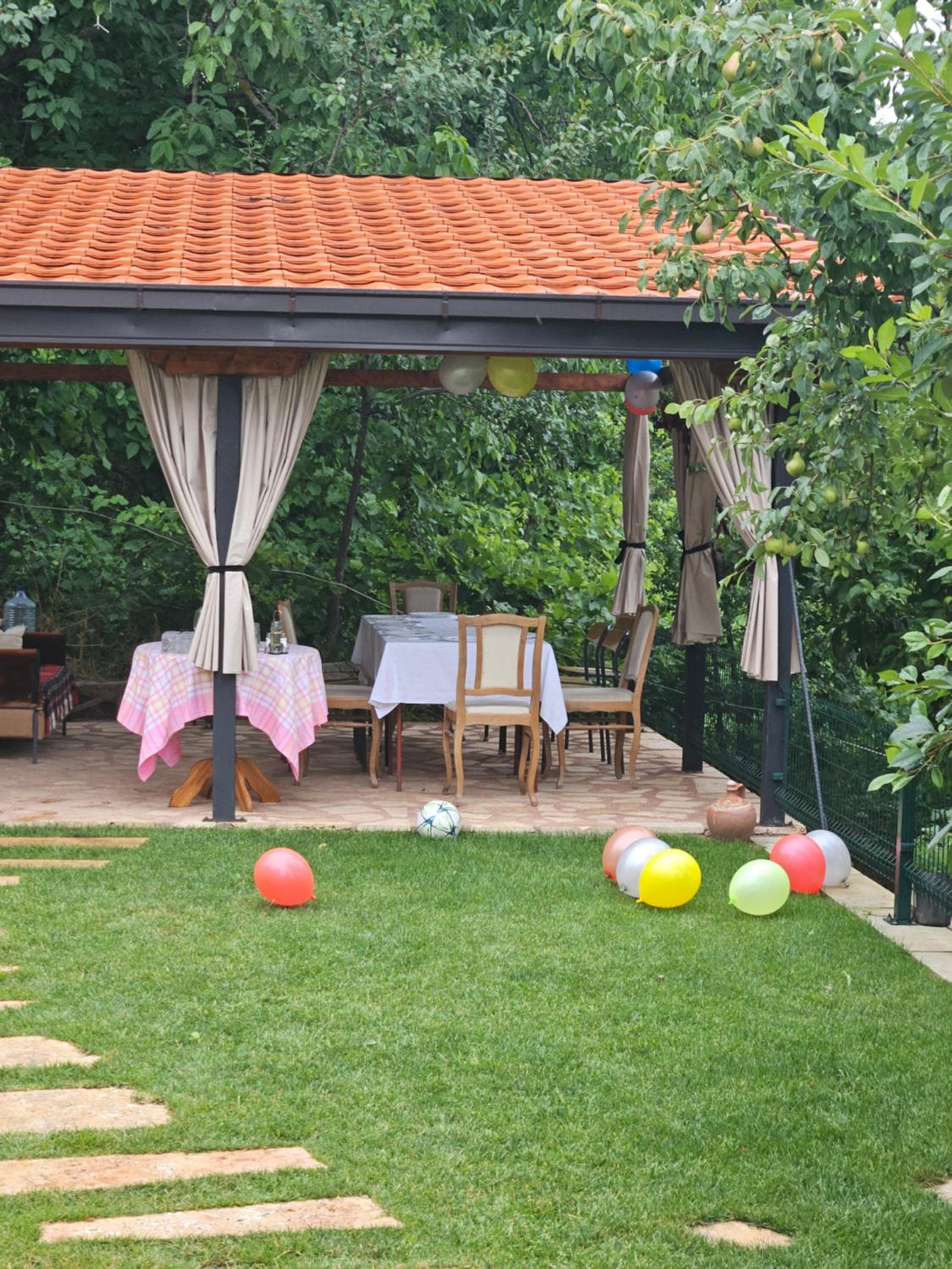 Double or Twin Room with Mountain View photo 2