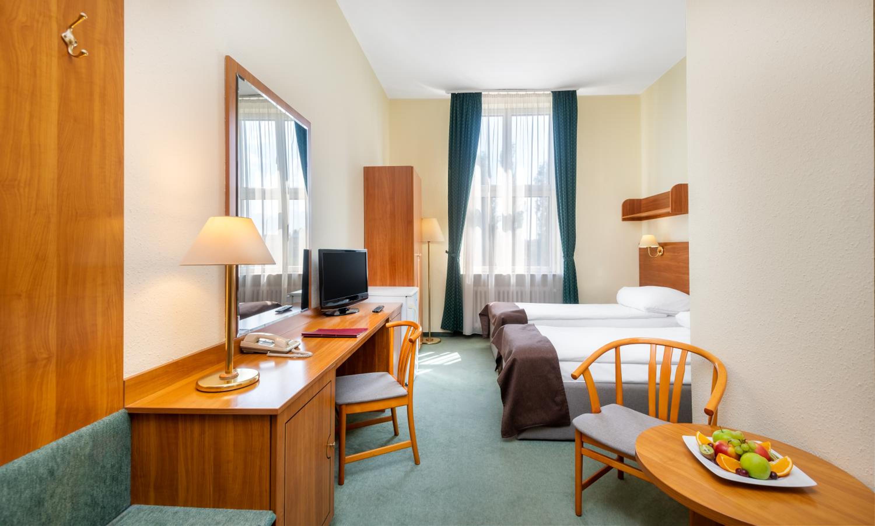 Double/Twin Room - Photo 4
