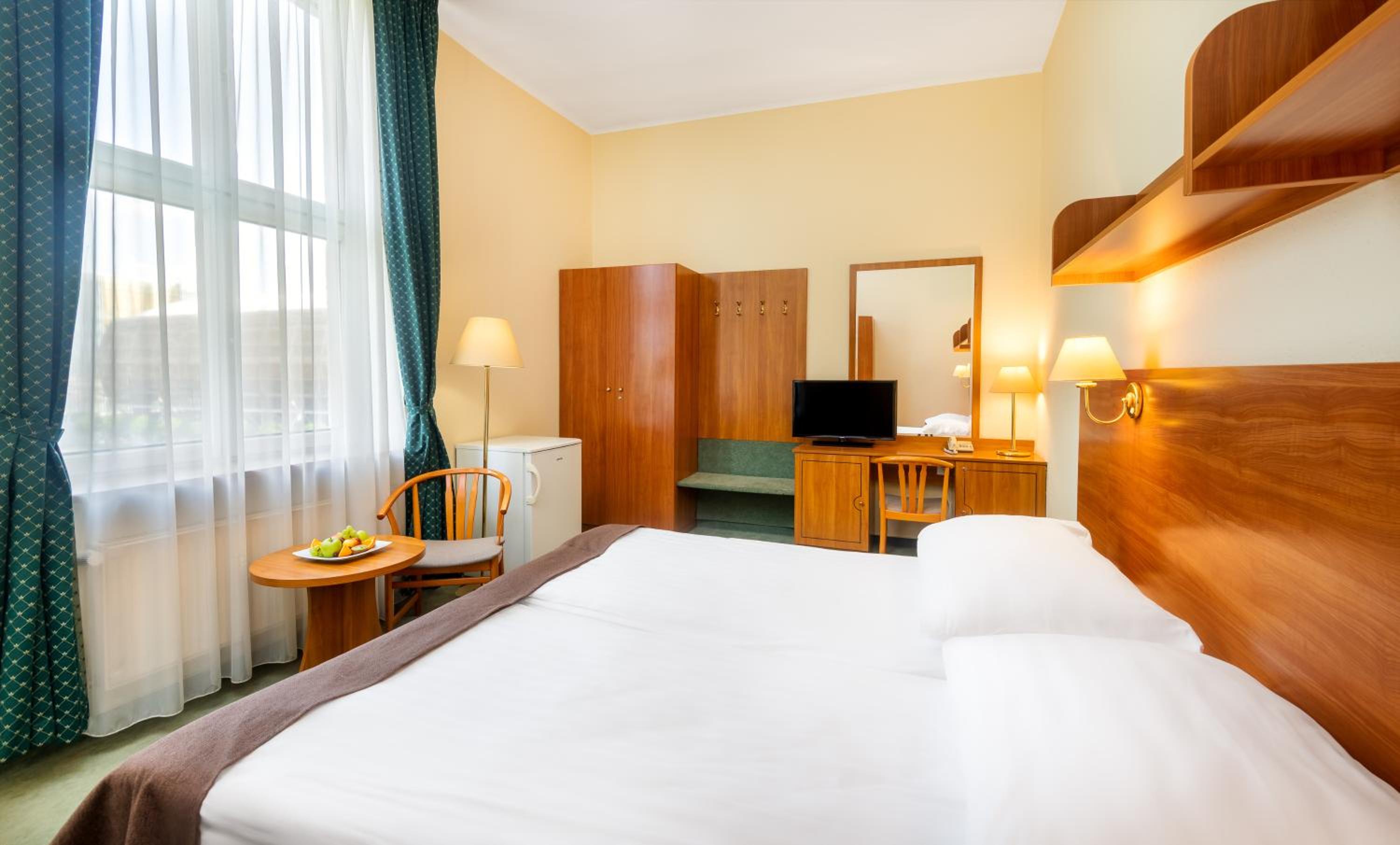 Superior Double or Twin Room - Photo 5