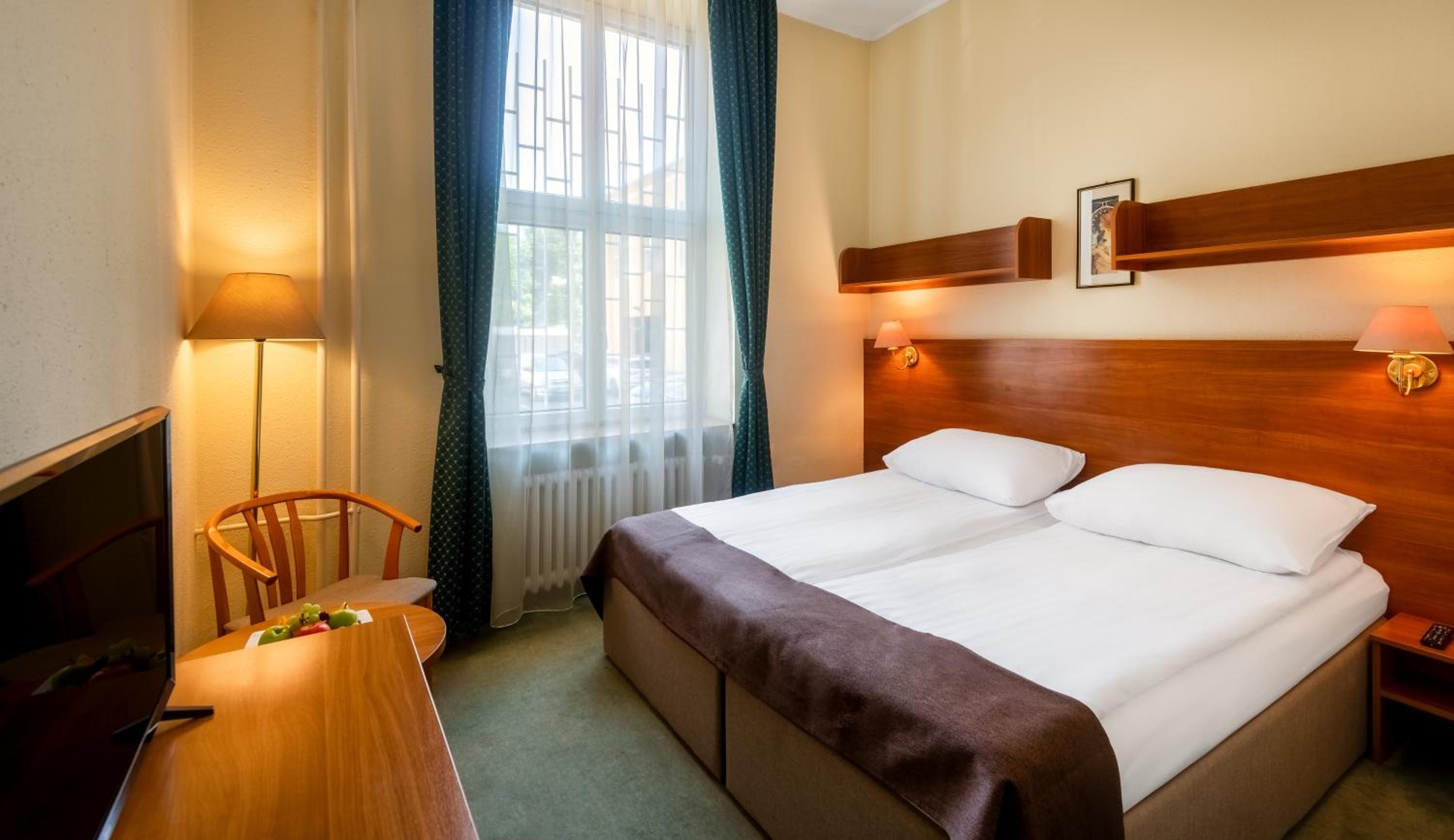 Double or Twin Room - Disability Access - Photo 4