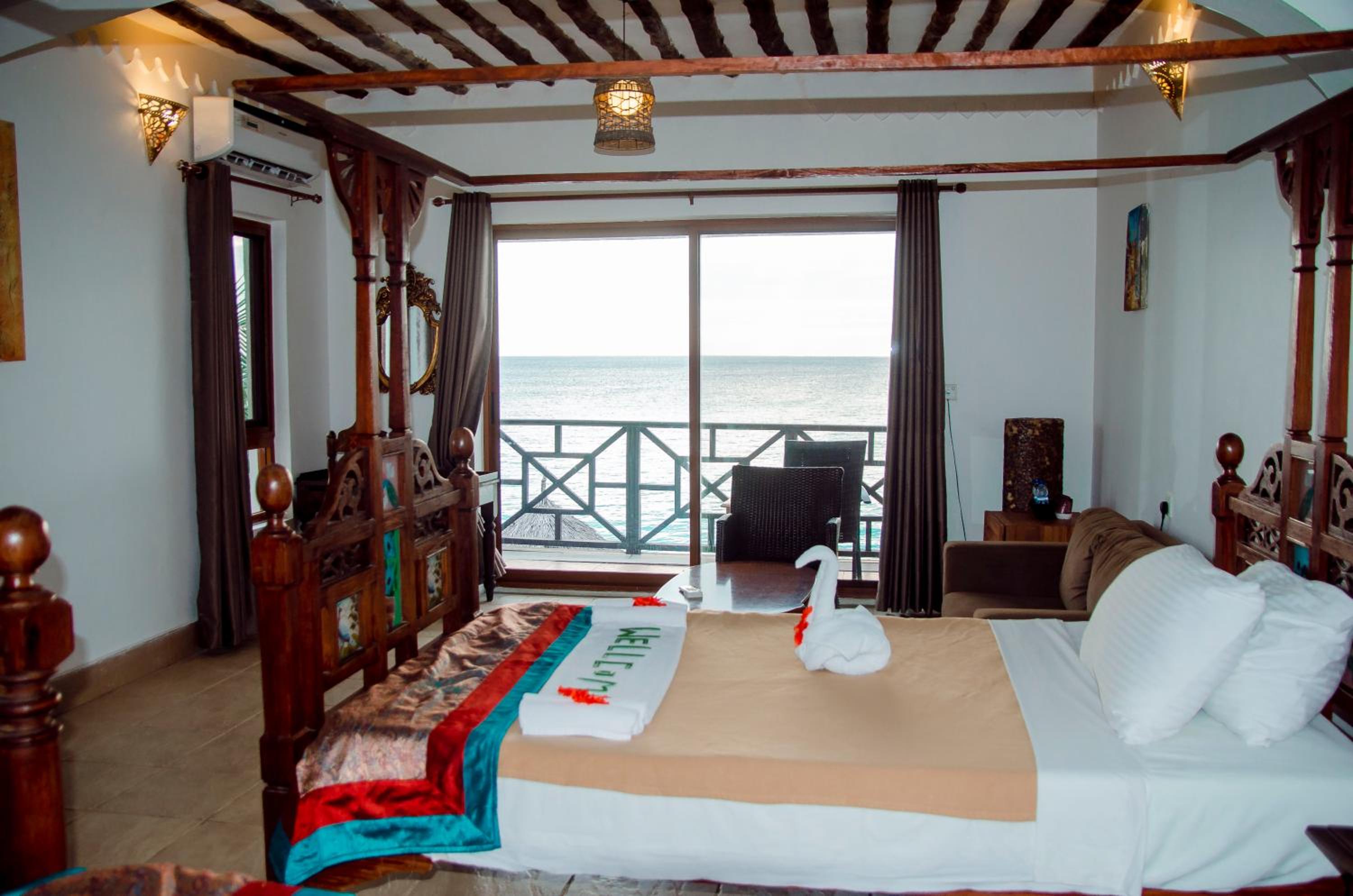 Superior Suite with Sea View photo 3