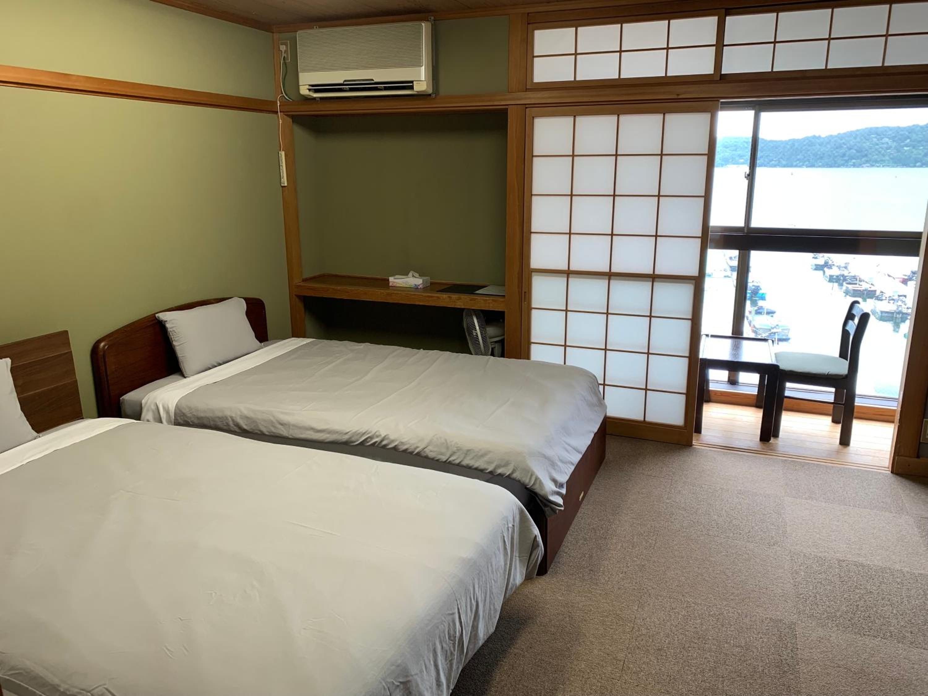 Twin Room with Lake View
