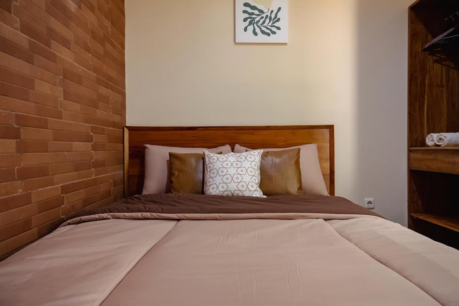 Standard Double Room - Photo 5