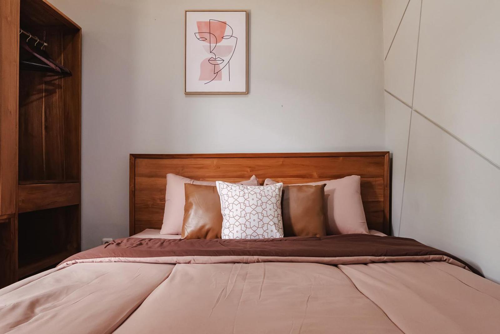 Deluxe Double Room - Photo 8