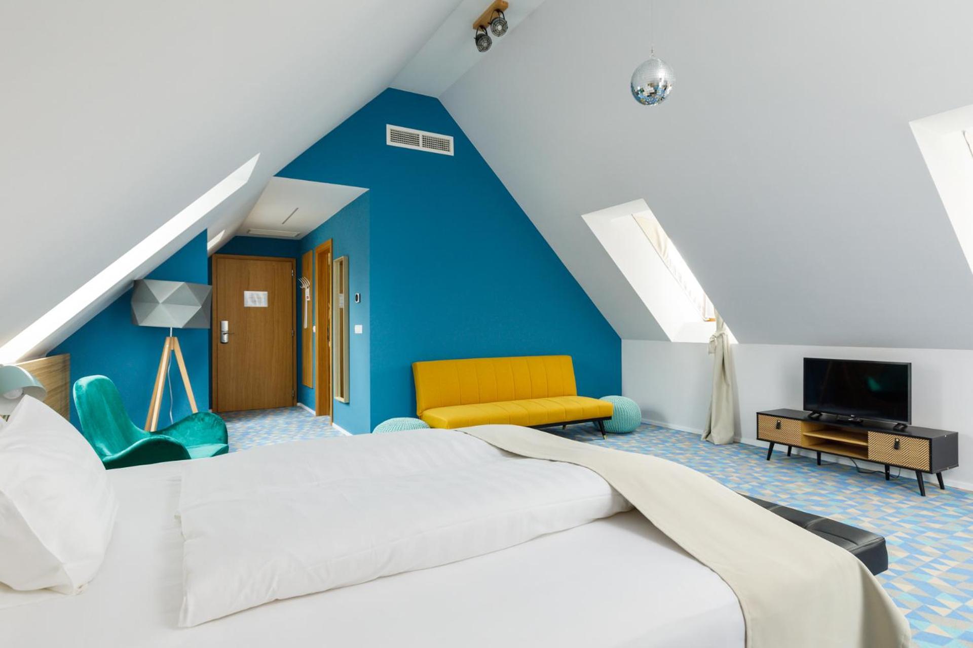 Deluxe Triple Room