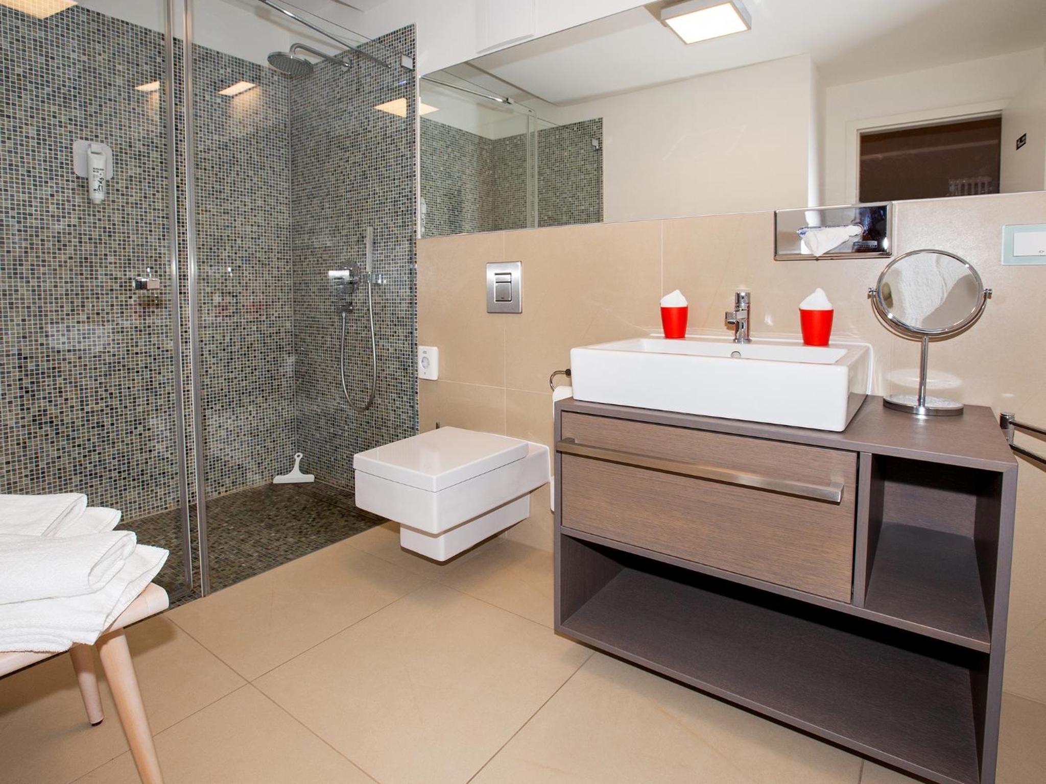 Two-Bedroom Suite photo 3