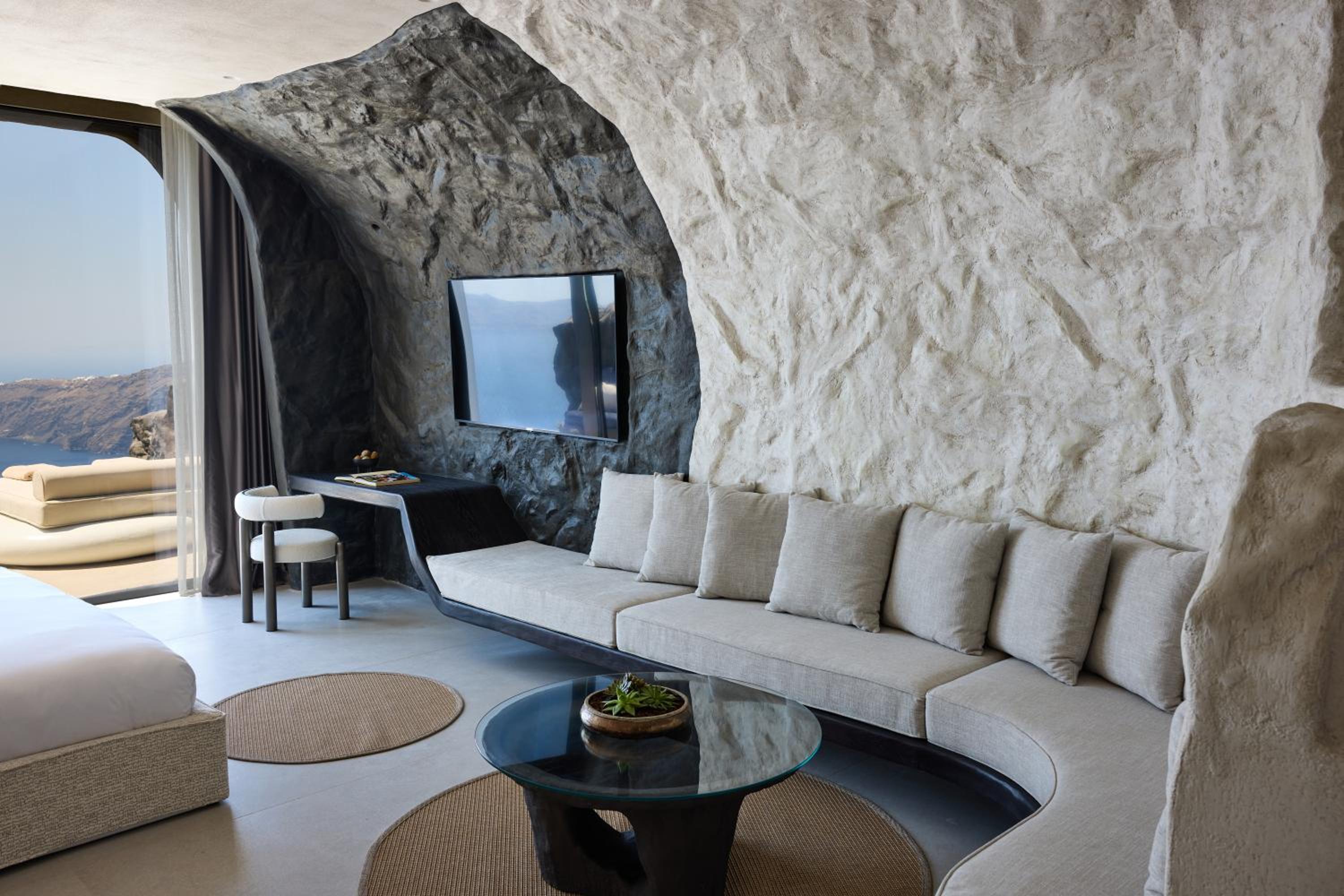 Cave Suite Caldera View with Private Pool