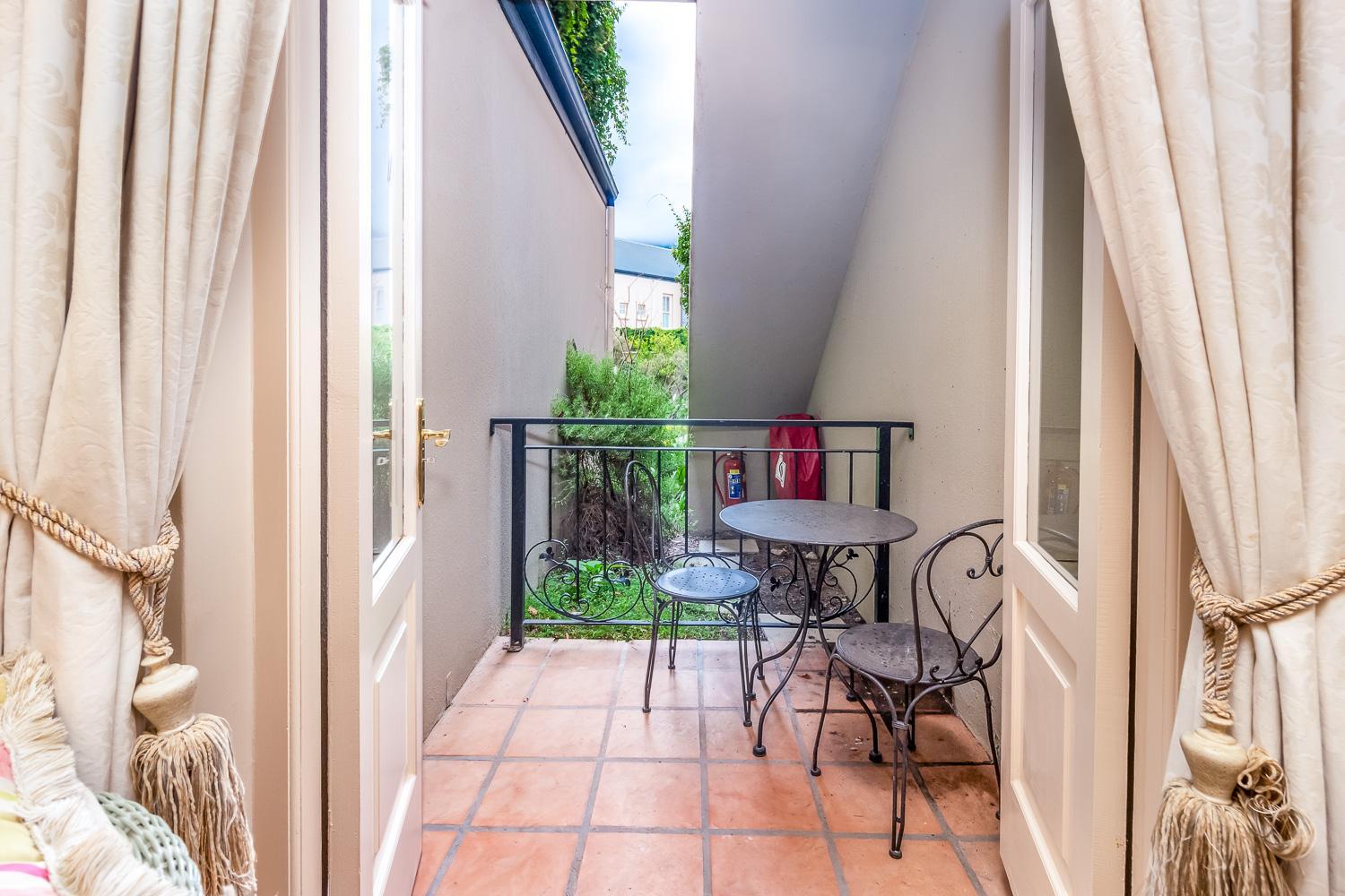 Two Bedroom Villa - Village View - Photo 6