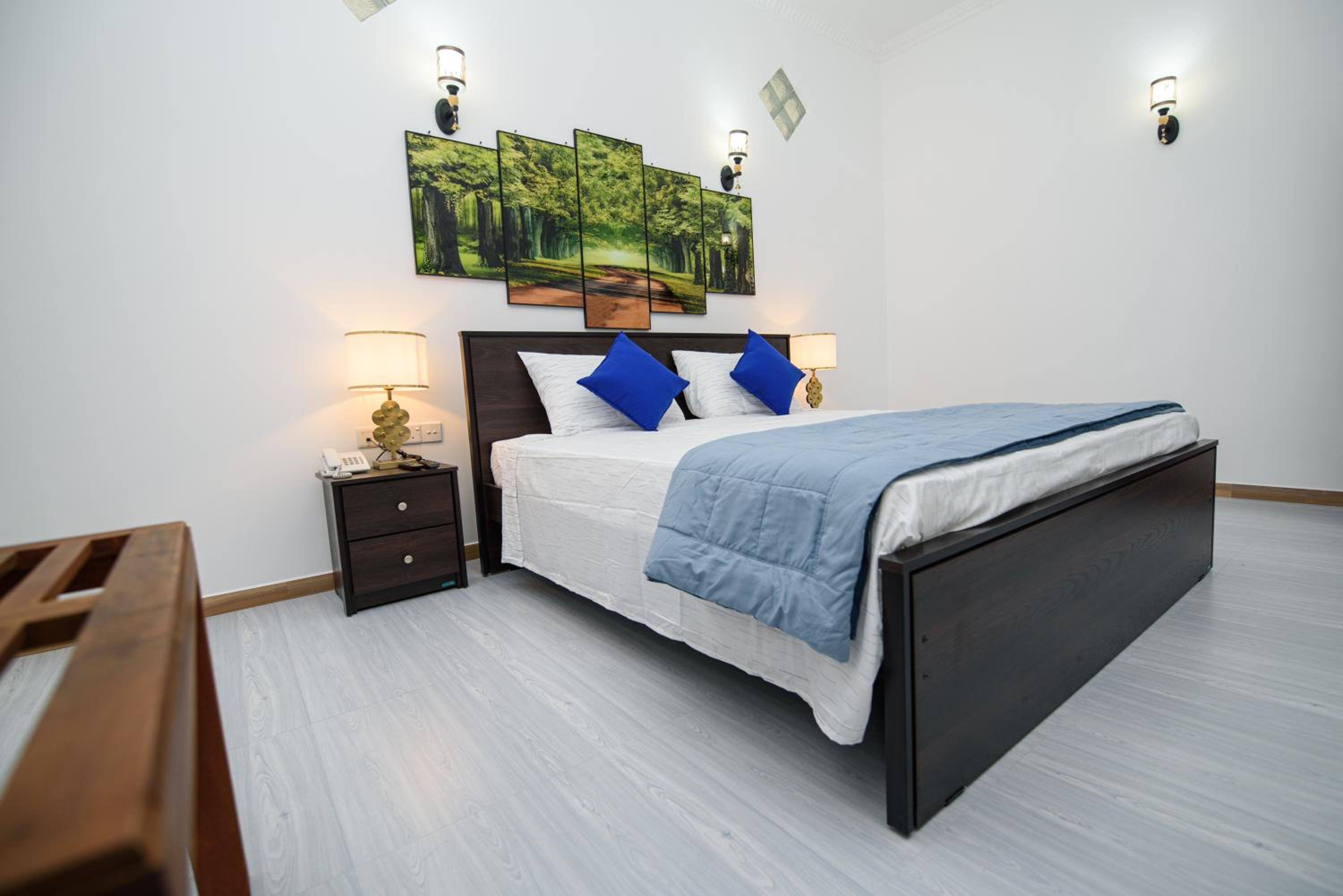 Deluxe Family Suite photo 1