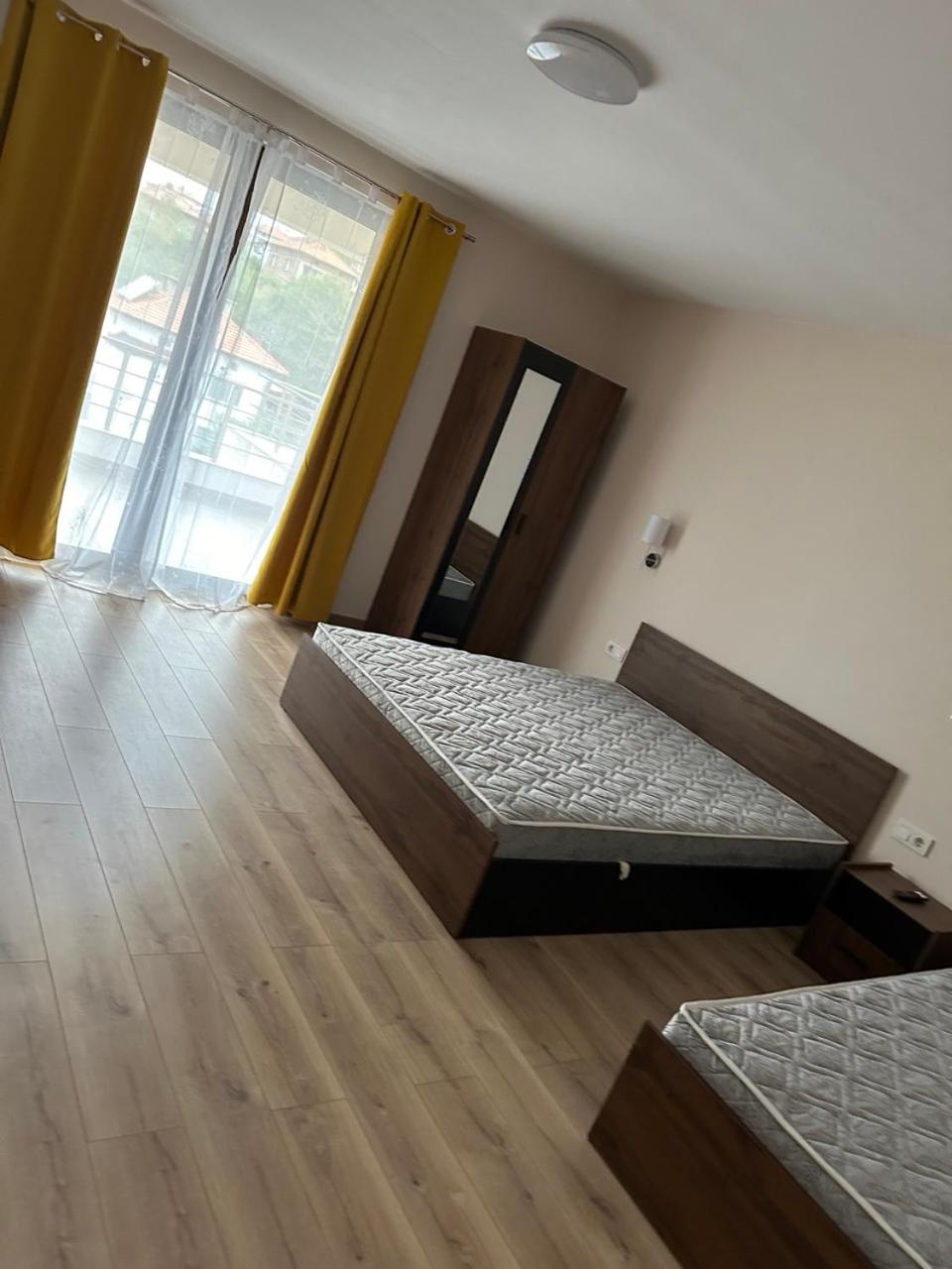 Family Room with Balcony photo 2