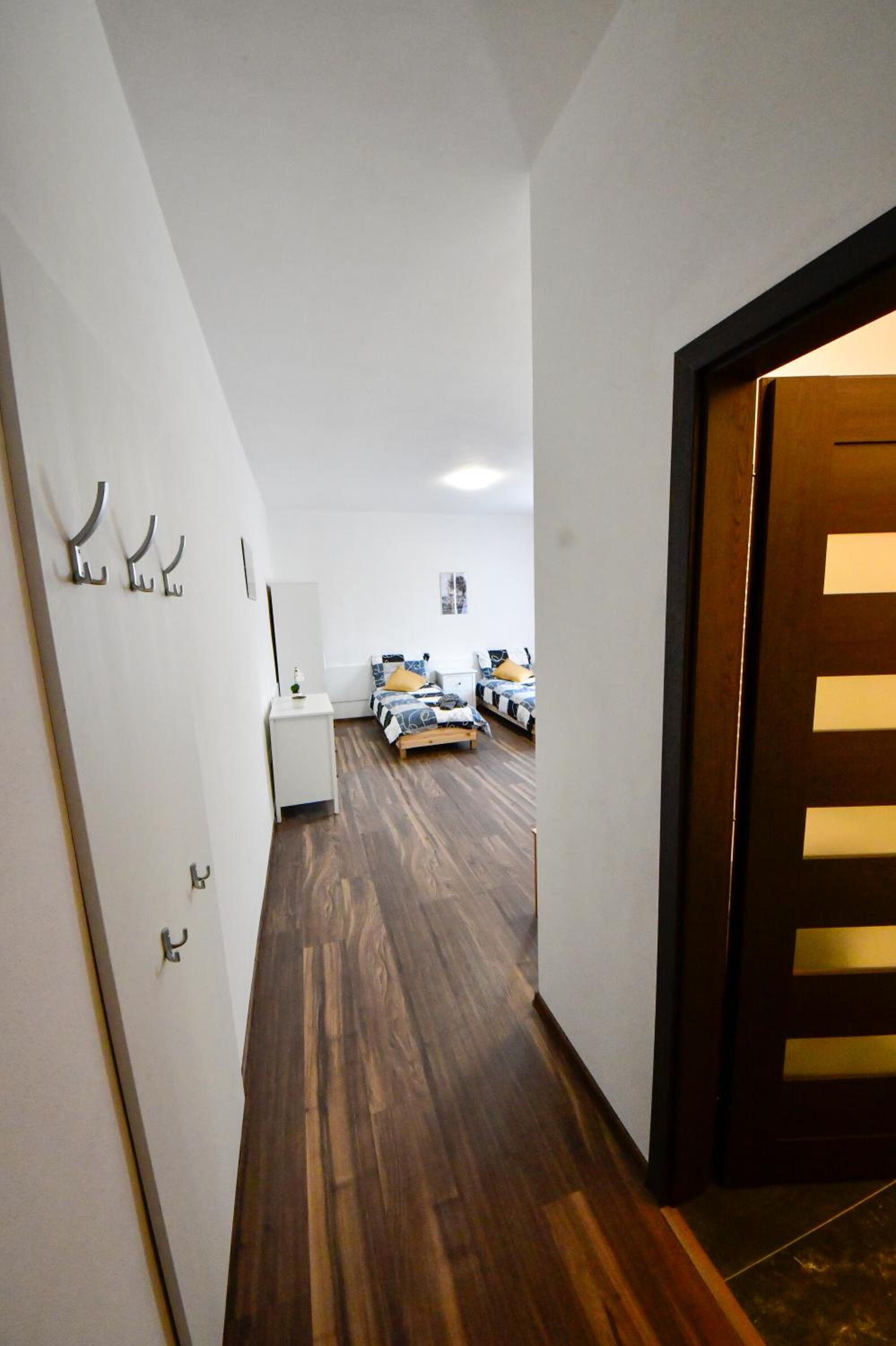 Apartment photo 2