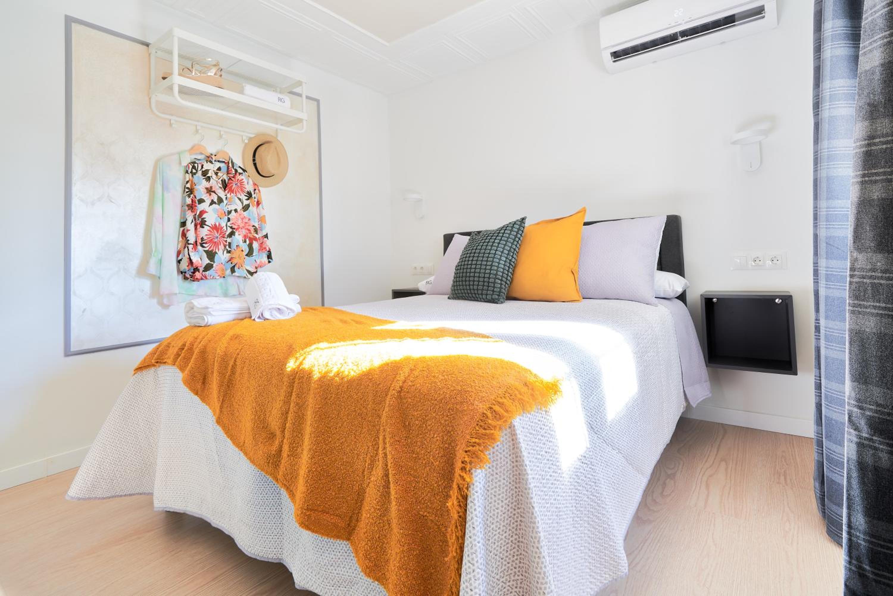 Habitación Doble con Baño Privado