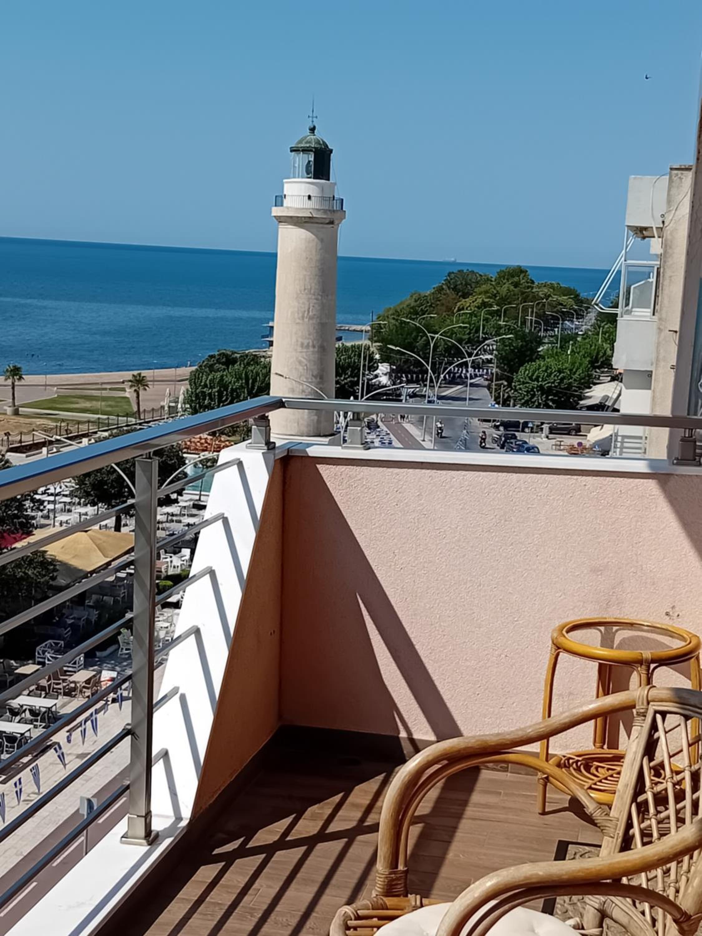 Two-Bedroom Apartment with Balcony and Sea View photo 2