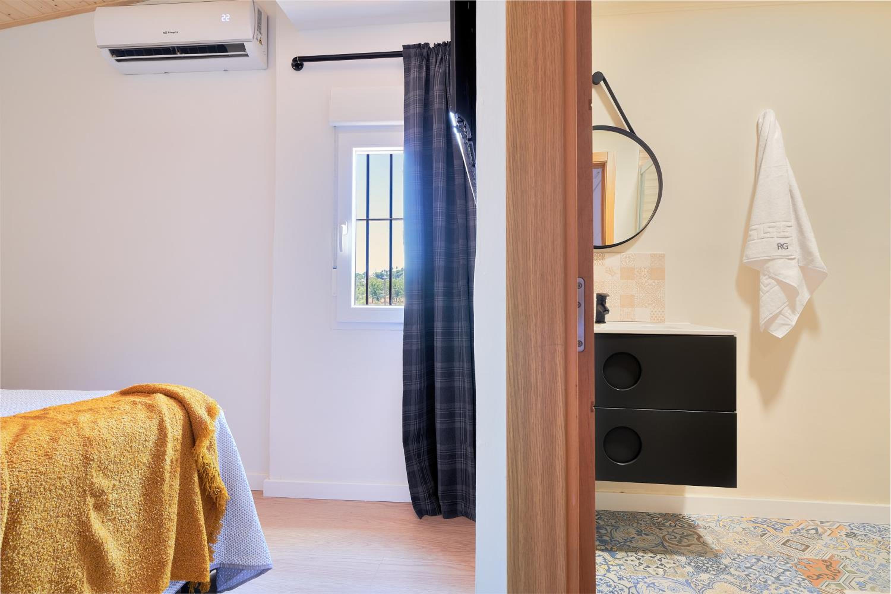 Habitación Doble con Baño Privado