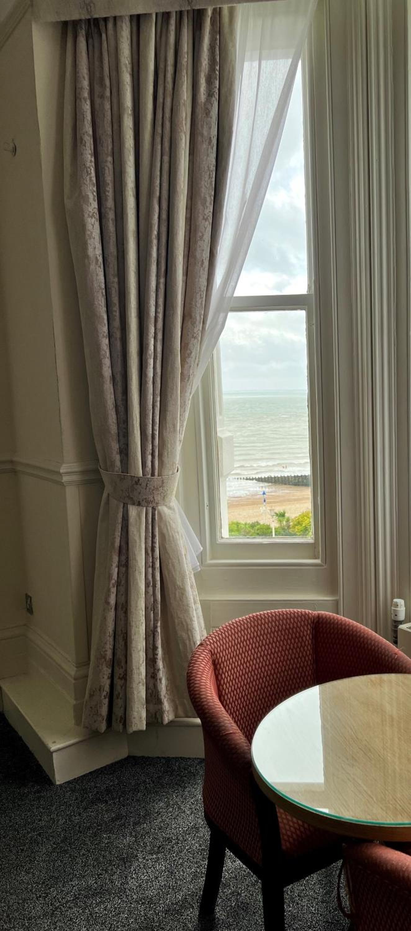 Twin Room with Sea View - Photo 4