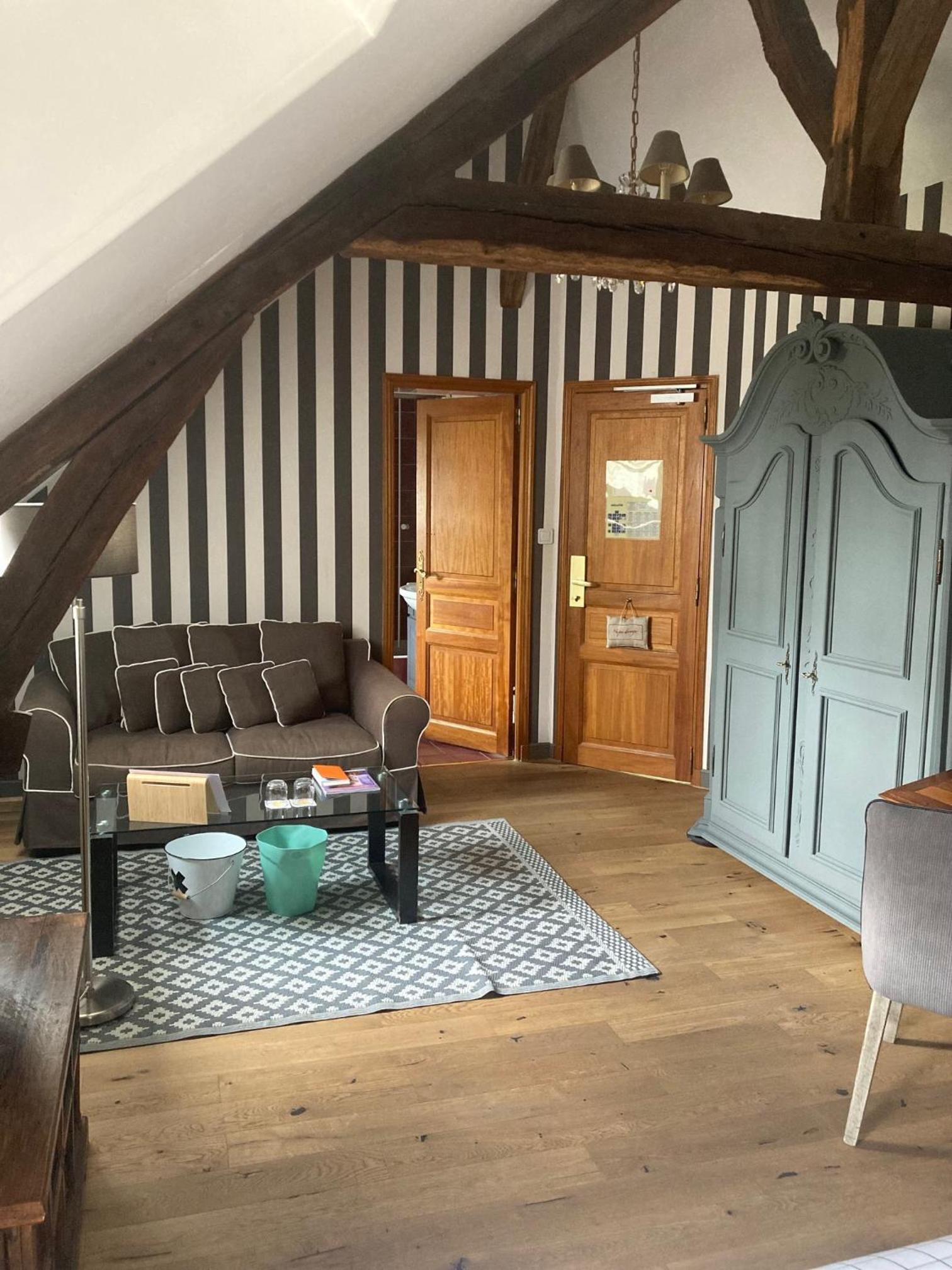 Deluxe Double Room photo 2