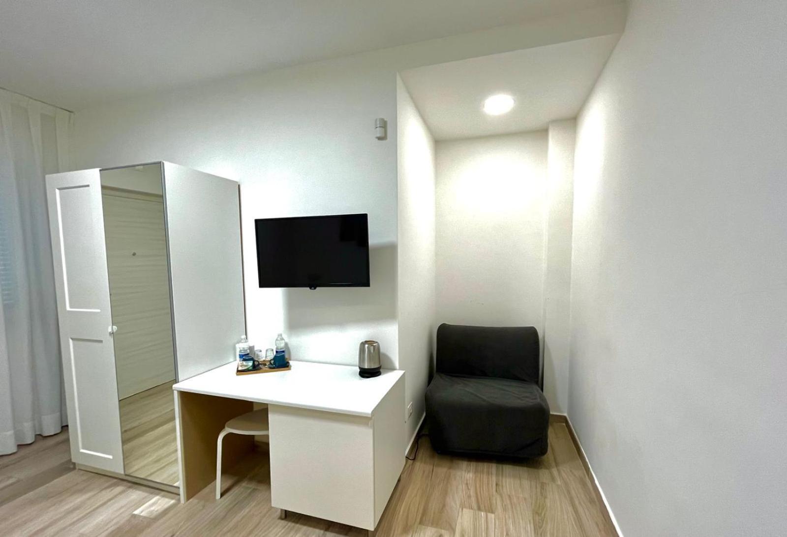 Standard Triple Room - Photo 4