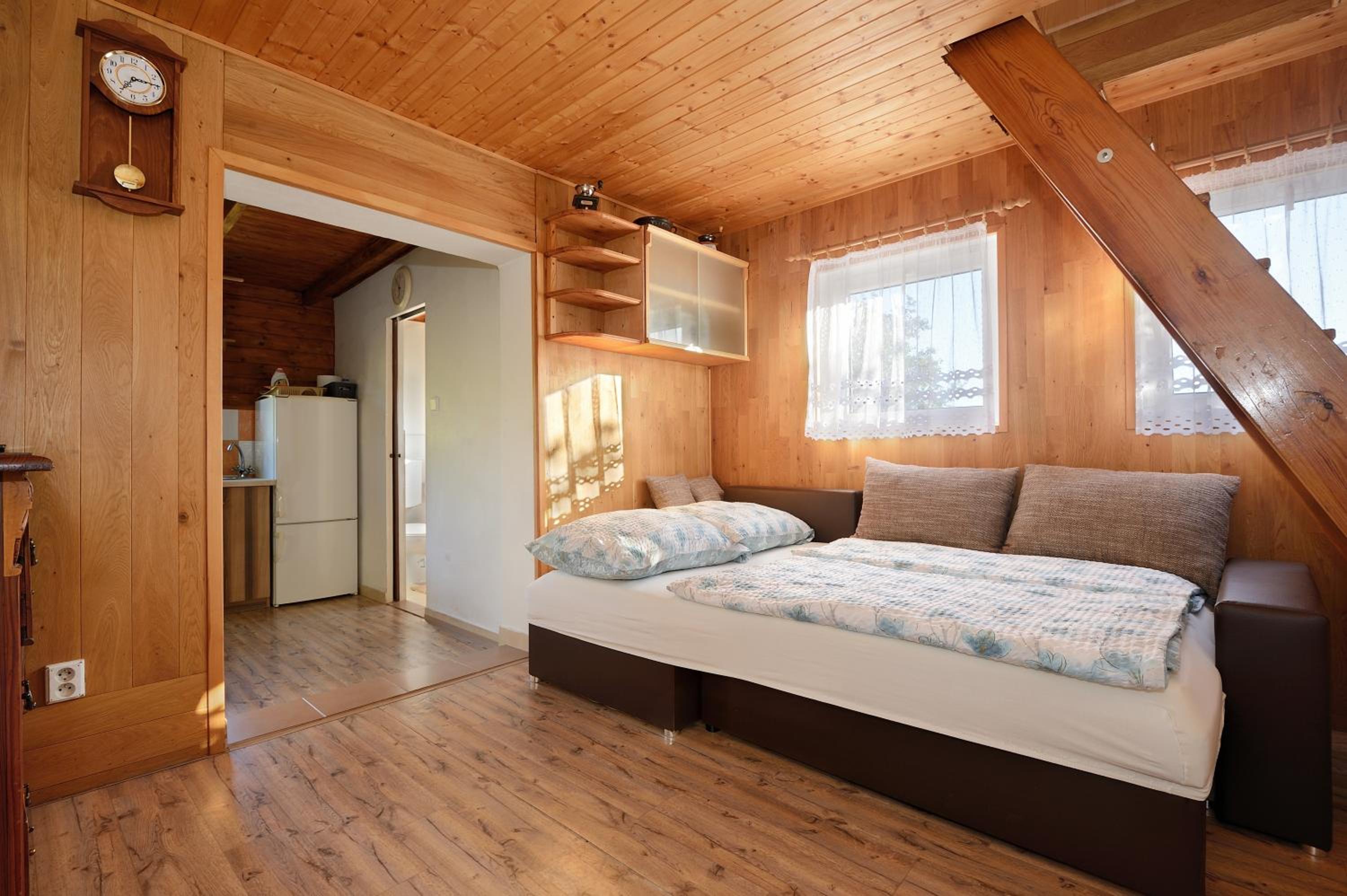 One-Bedroom House photo 1