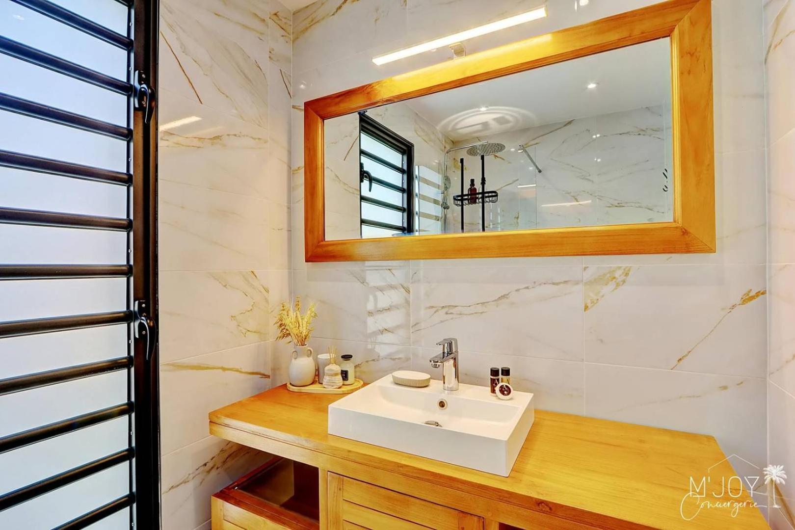 Three-Bedroom Vacation Home  photo 2