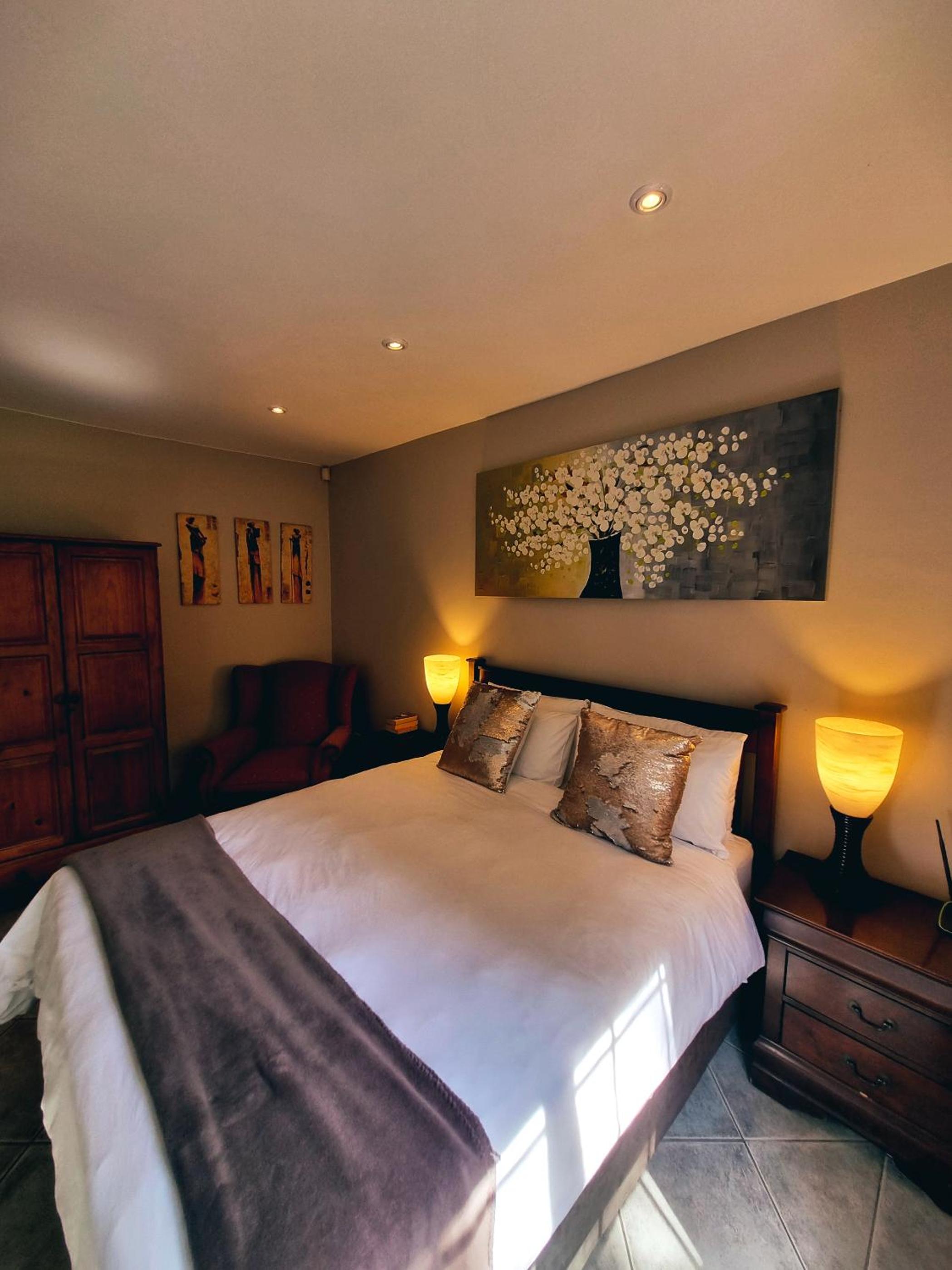 Queen Suite - Photo 4
