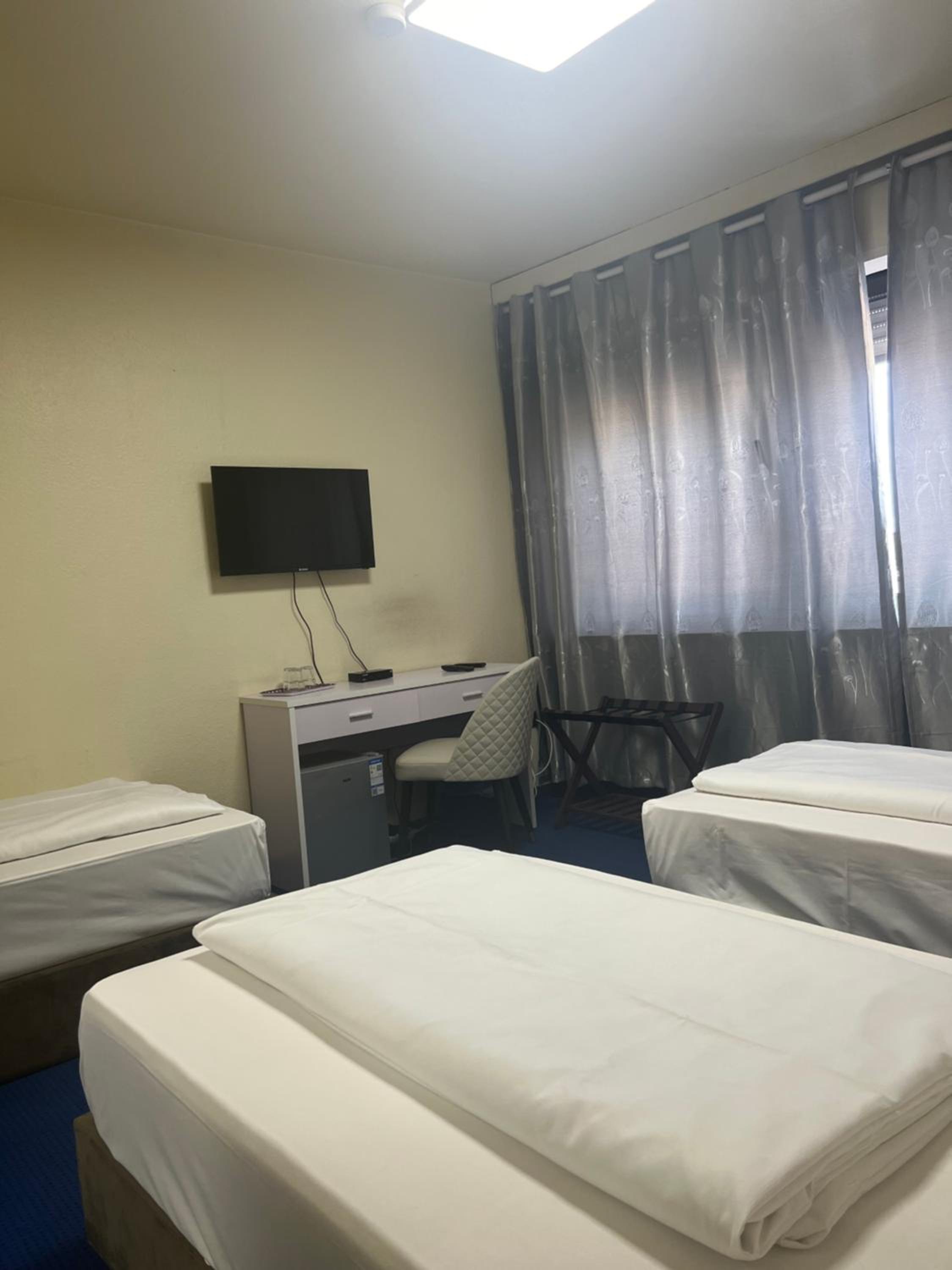 Triple Room - Photo 14