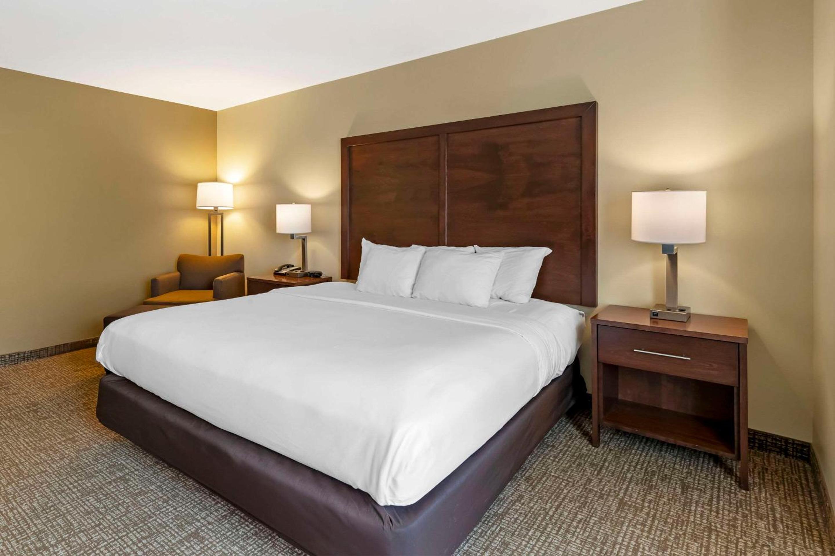 King Room - Disability Access/Non-Smoking - Photo 1
