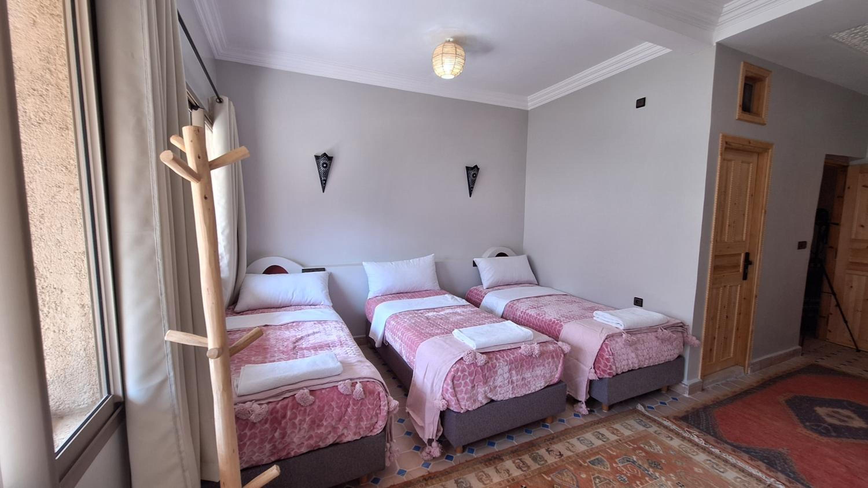 Quadruple Room with Mountain View photo 1