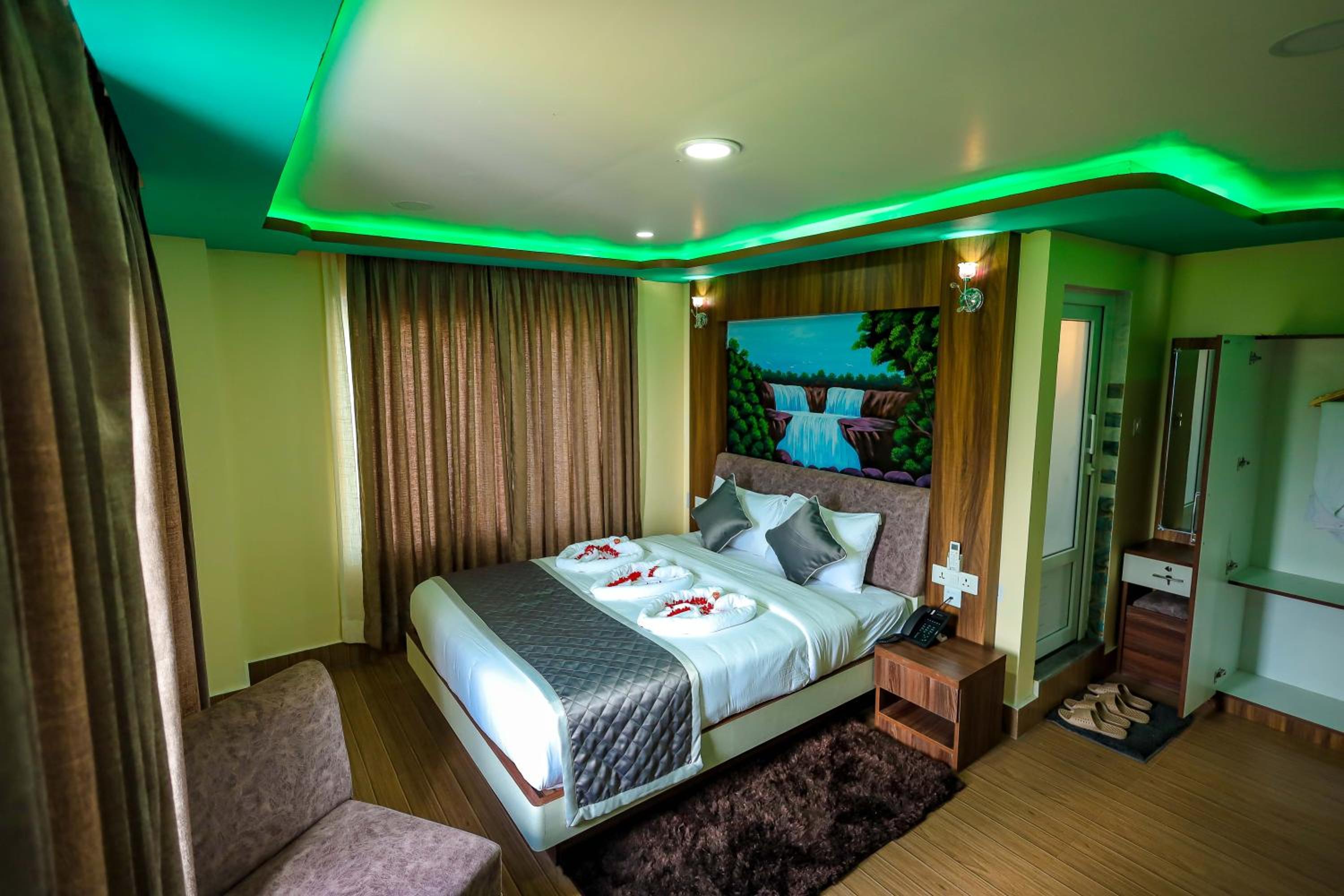 Standard King Room