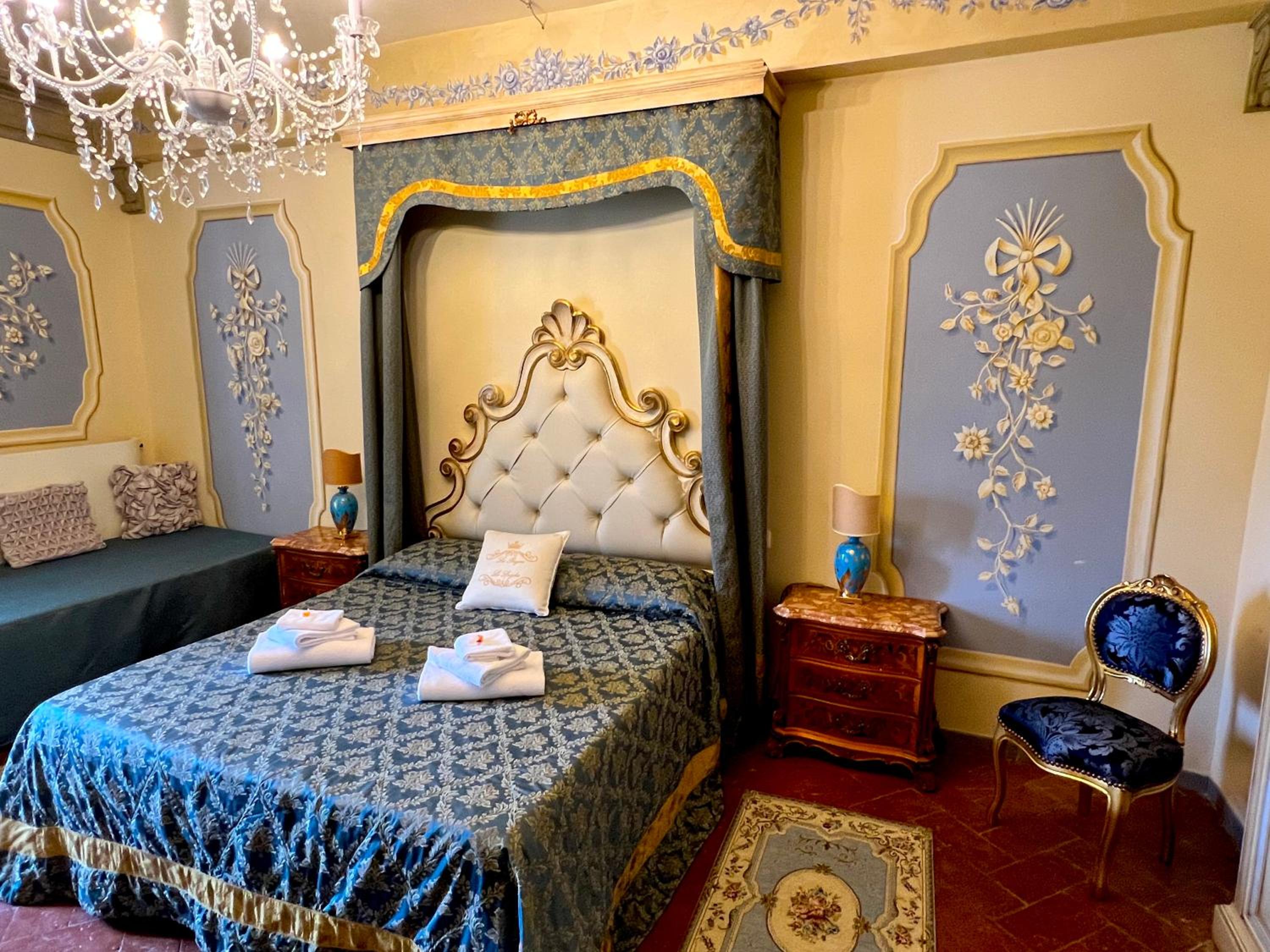 Deluxe Suite photo 1