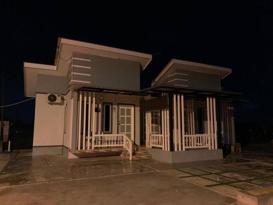 Two-Bedroom House photo 3