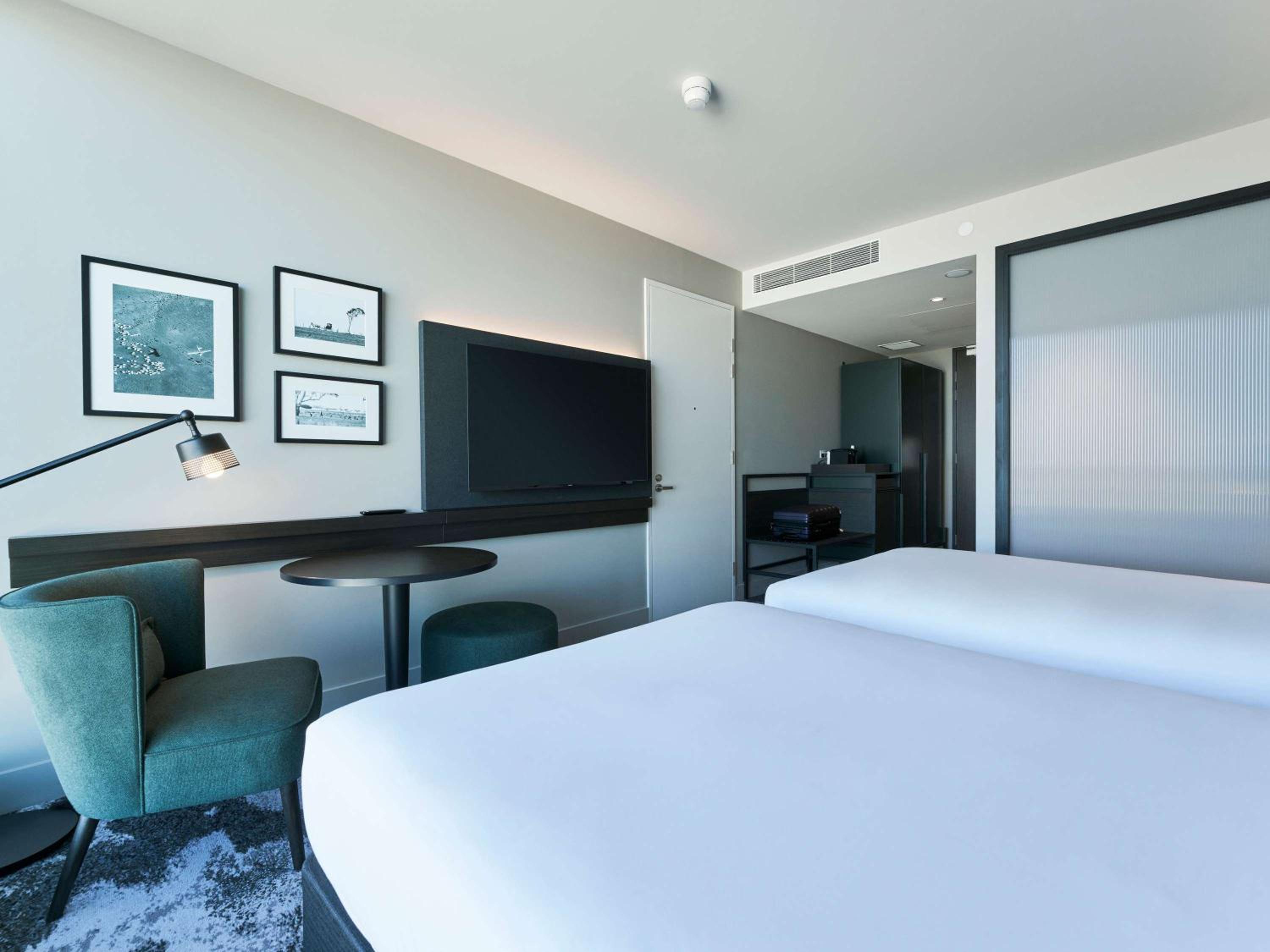 Deluxe Room with Two Zip Beds