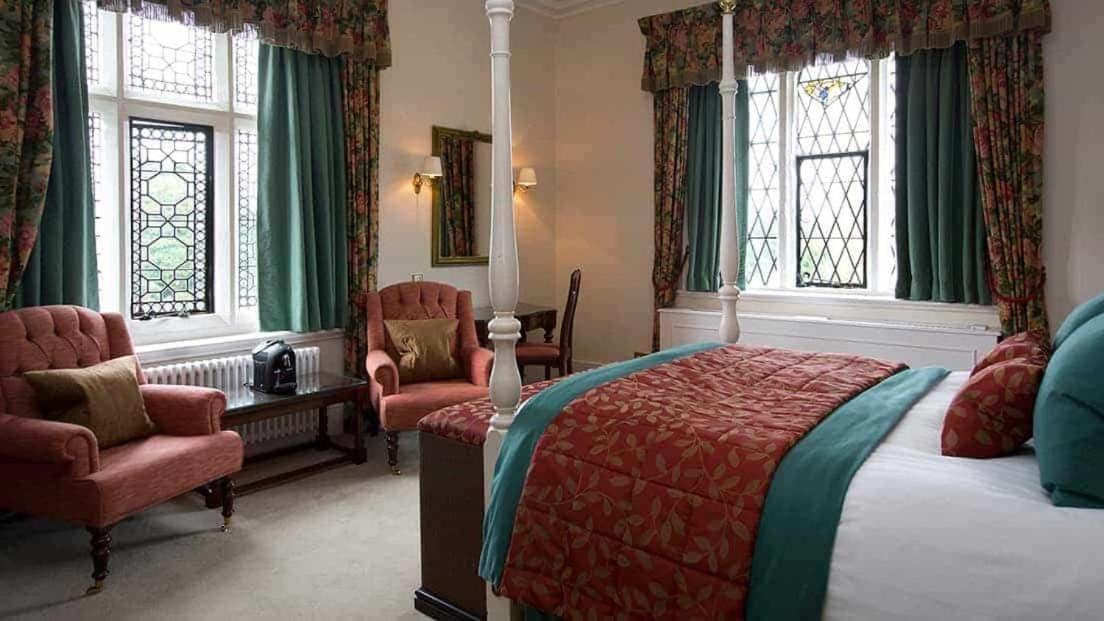 Suite - Photo 1