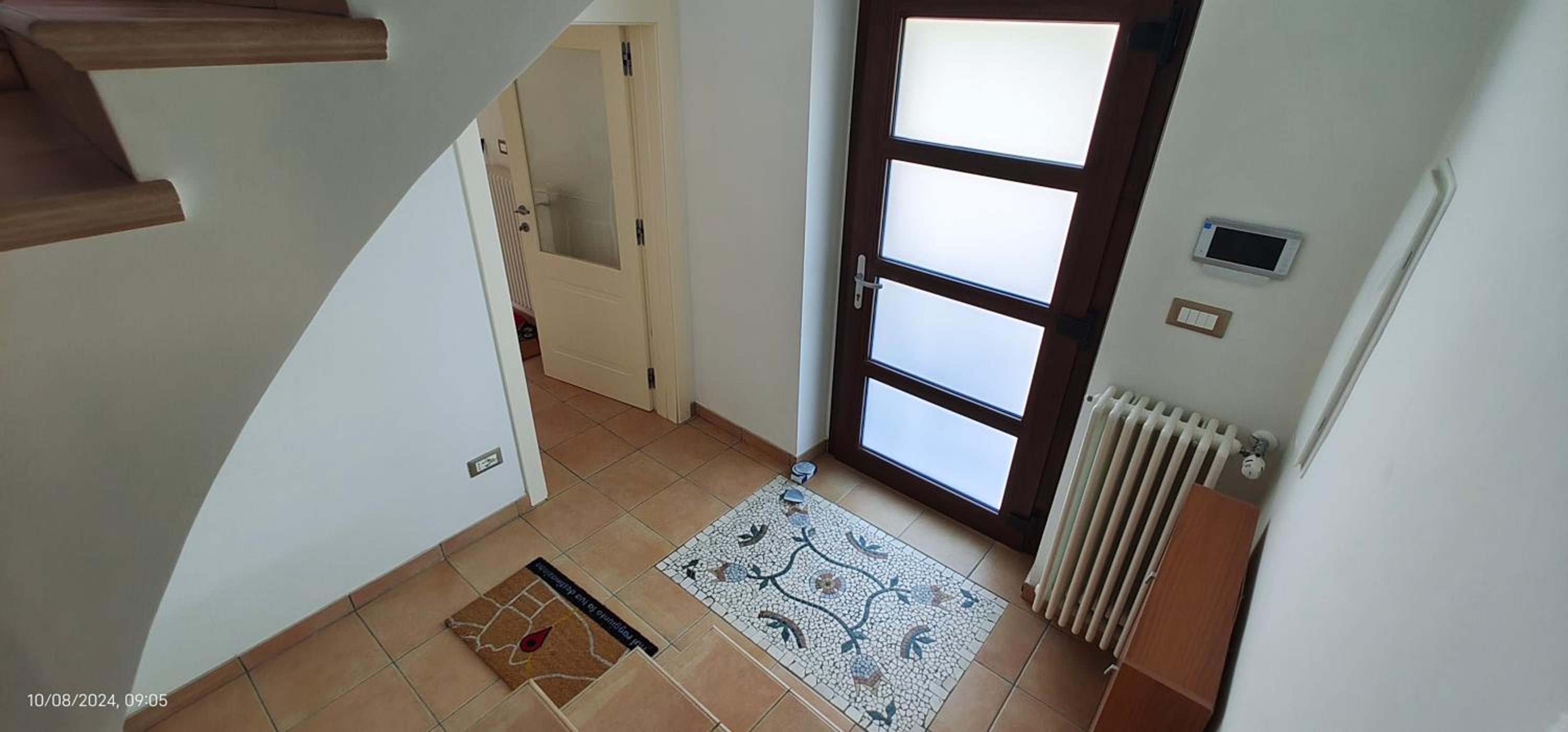 Two-Bedroom House photo 3
