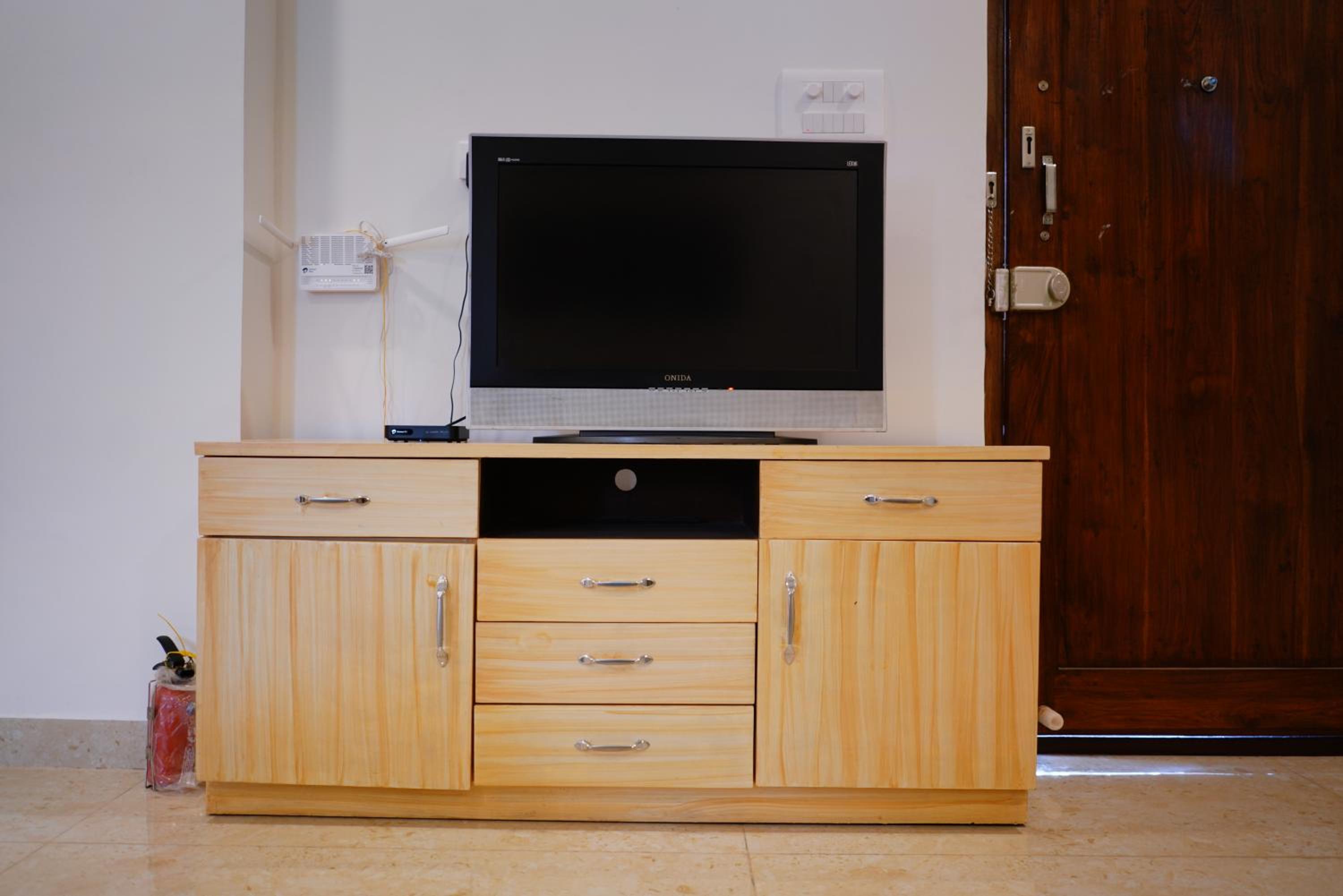 One-Bedroom Apartment - Photo 17