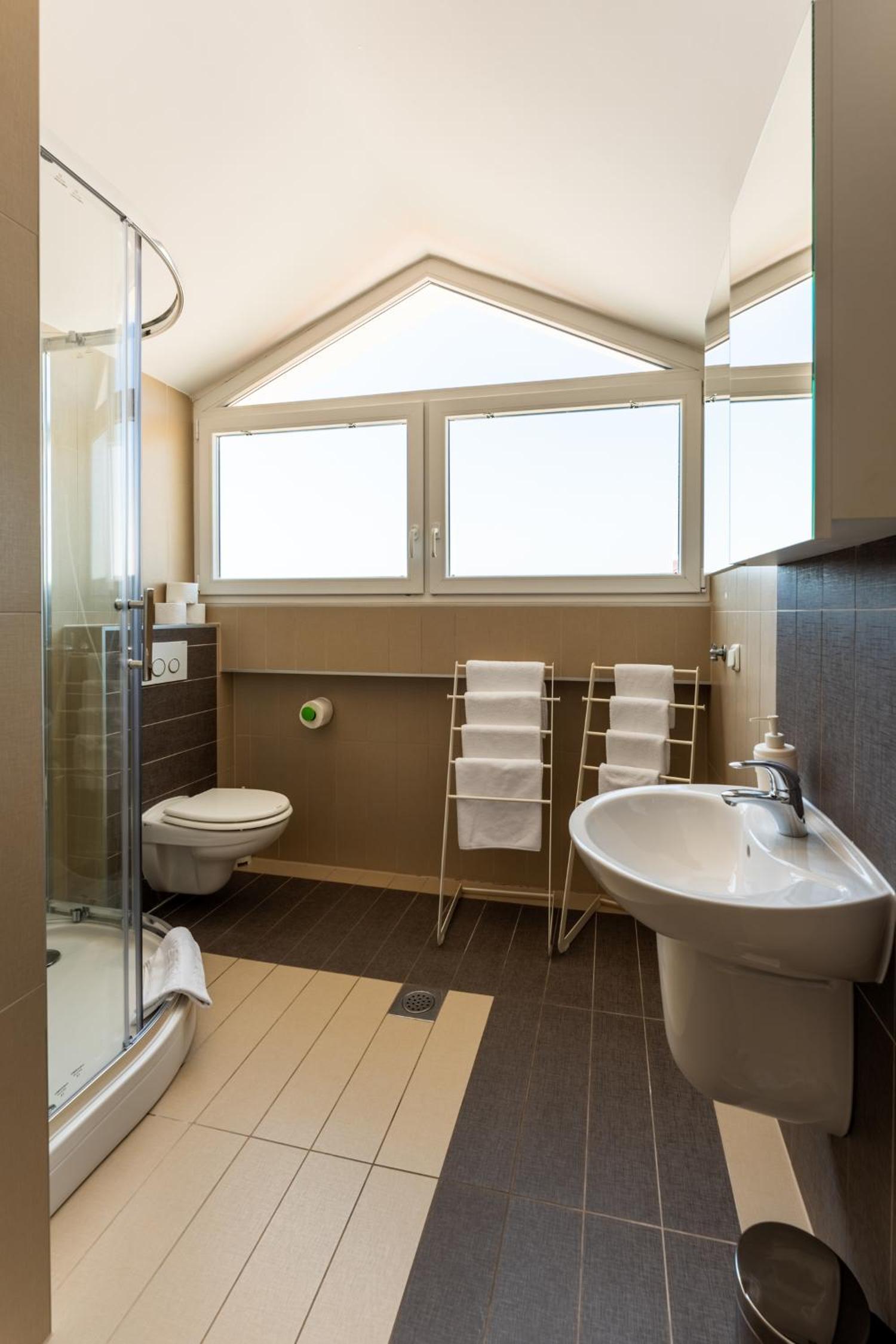 Superior Two-Bedroom Apartment (4 Adults) - Annex - Photo 4