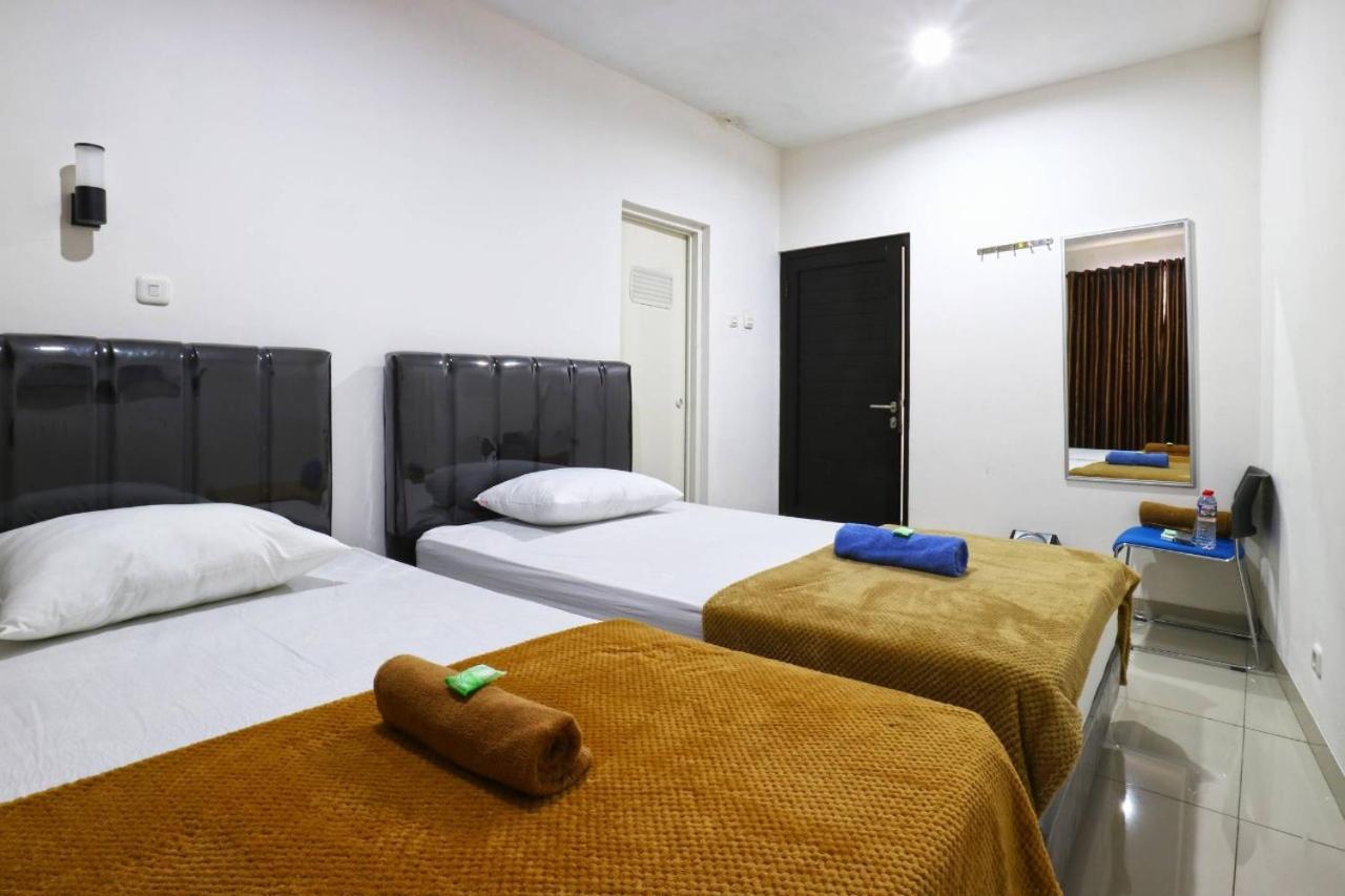Standard Twin Room photo 2