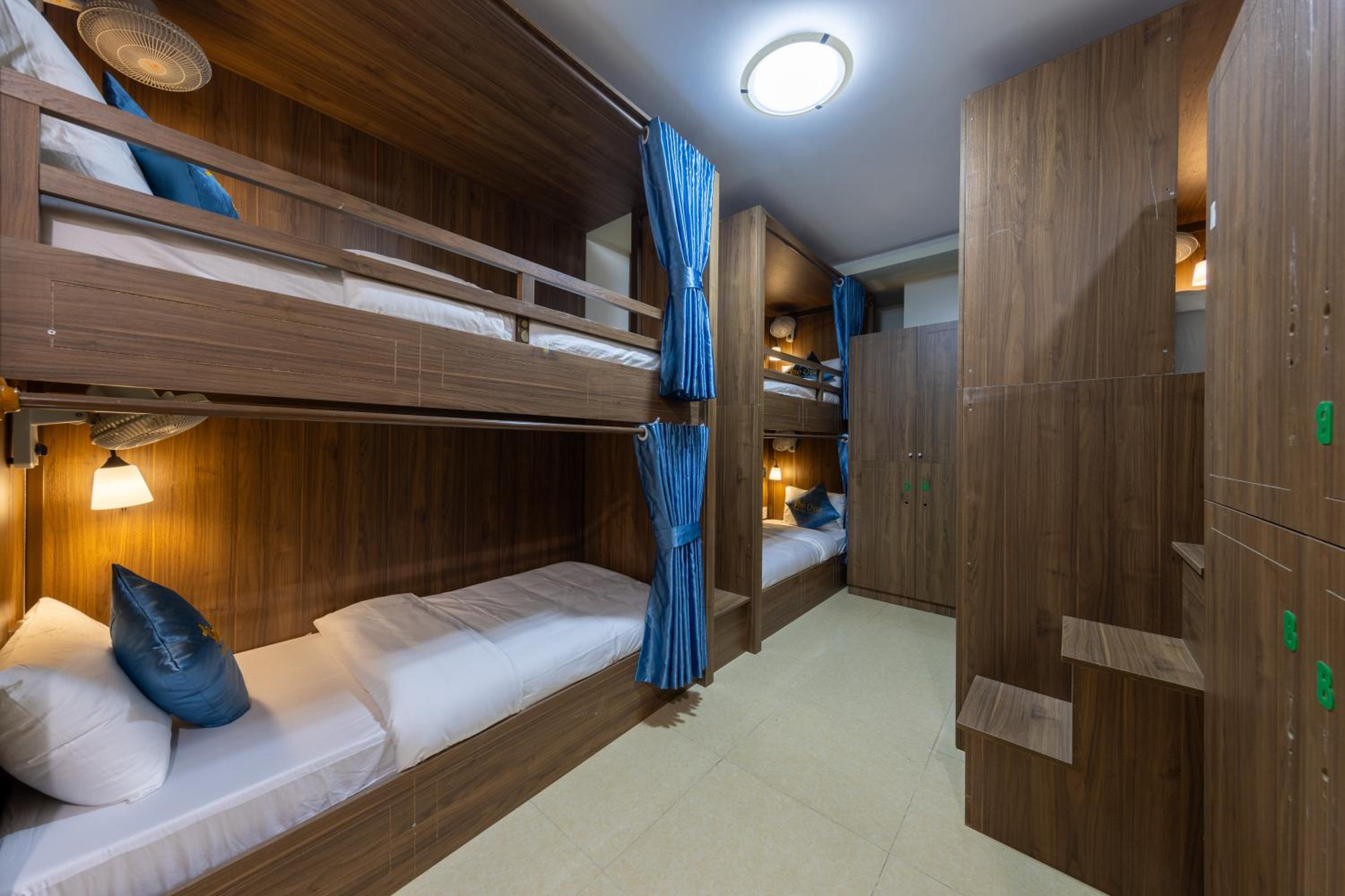 Bed in 6-Bed Dormitory Room photo 2